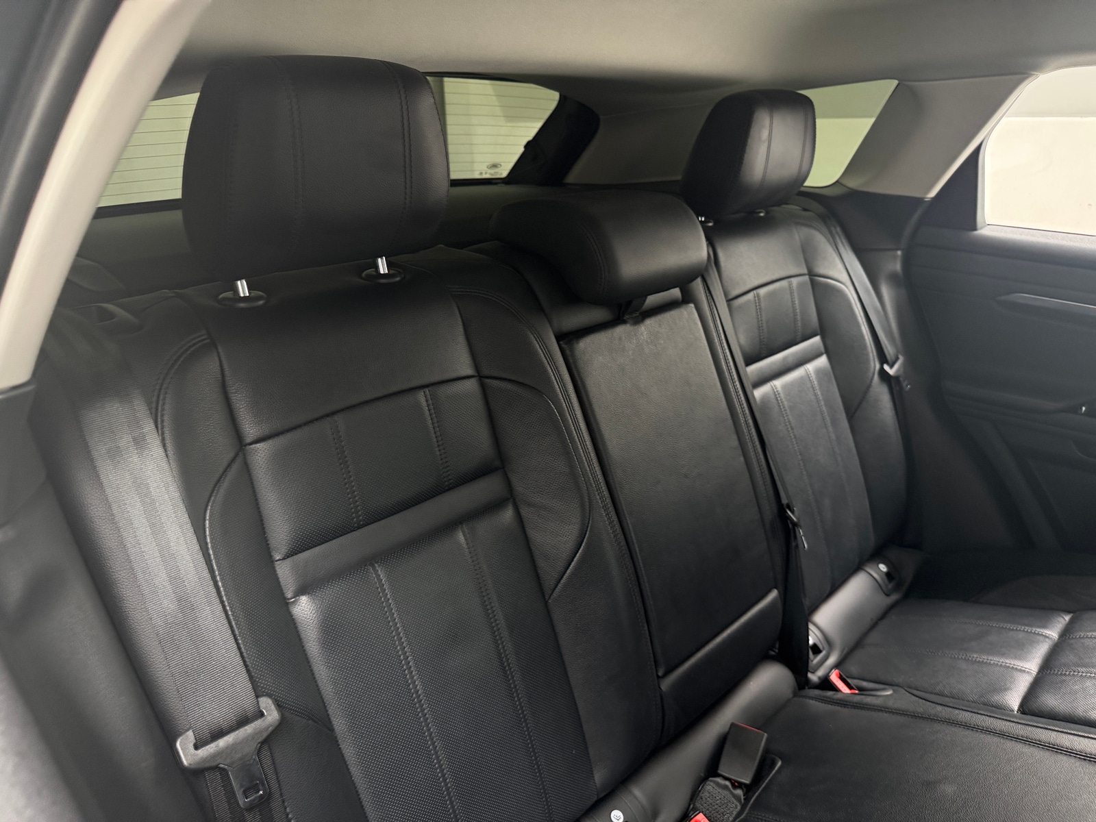Thumbnail: 2020 Land Rover Range Rover Evoque - 5