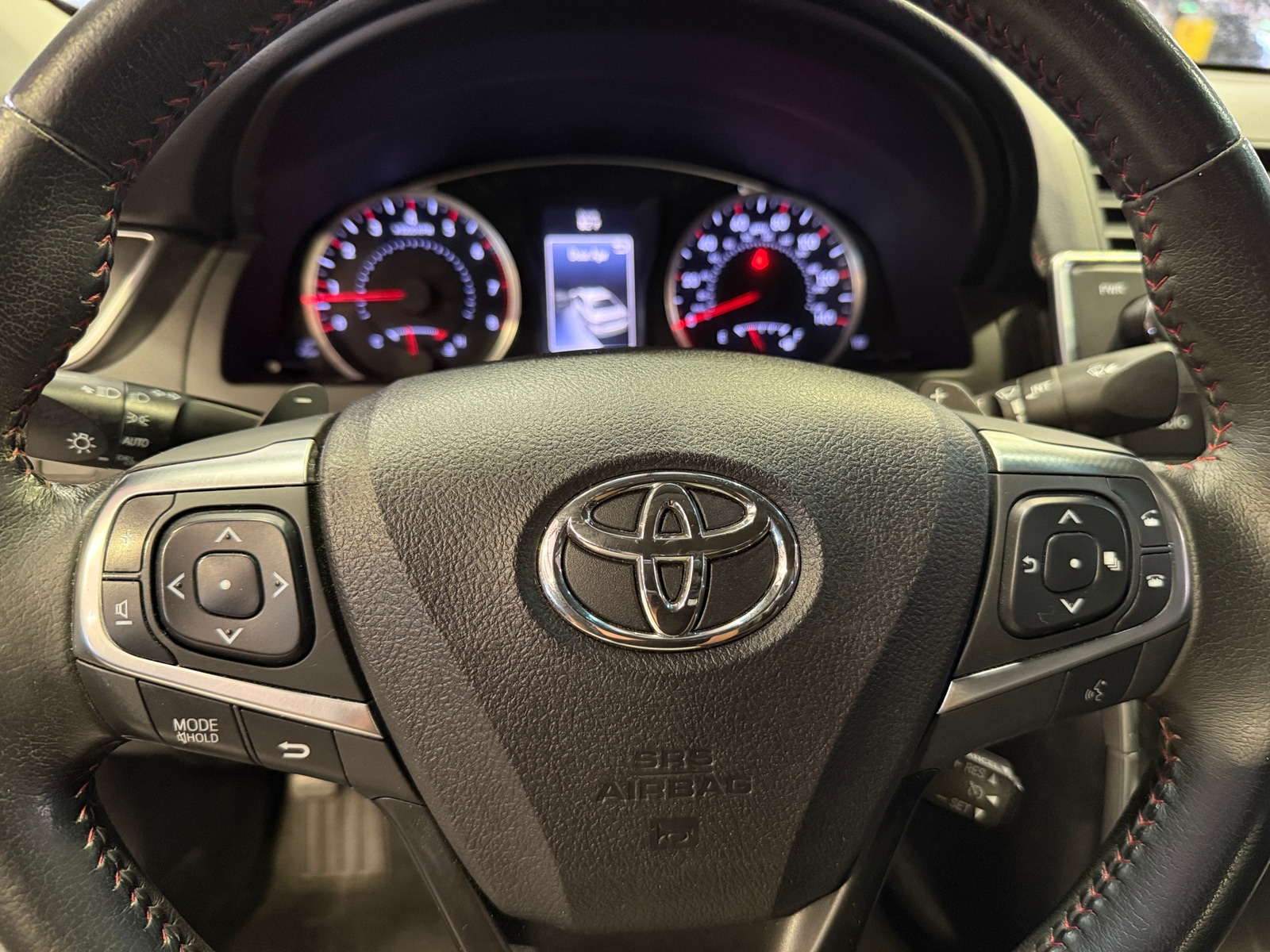 Thumbnail: 2015 Toyota Camry - 4
