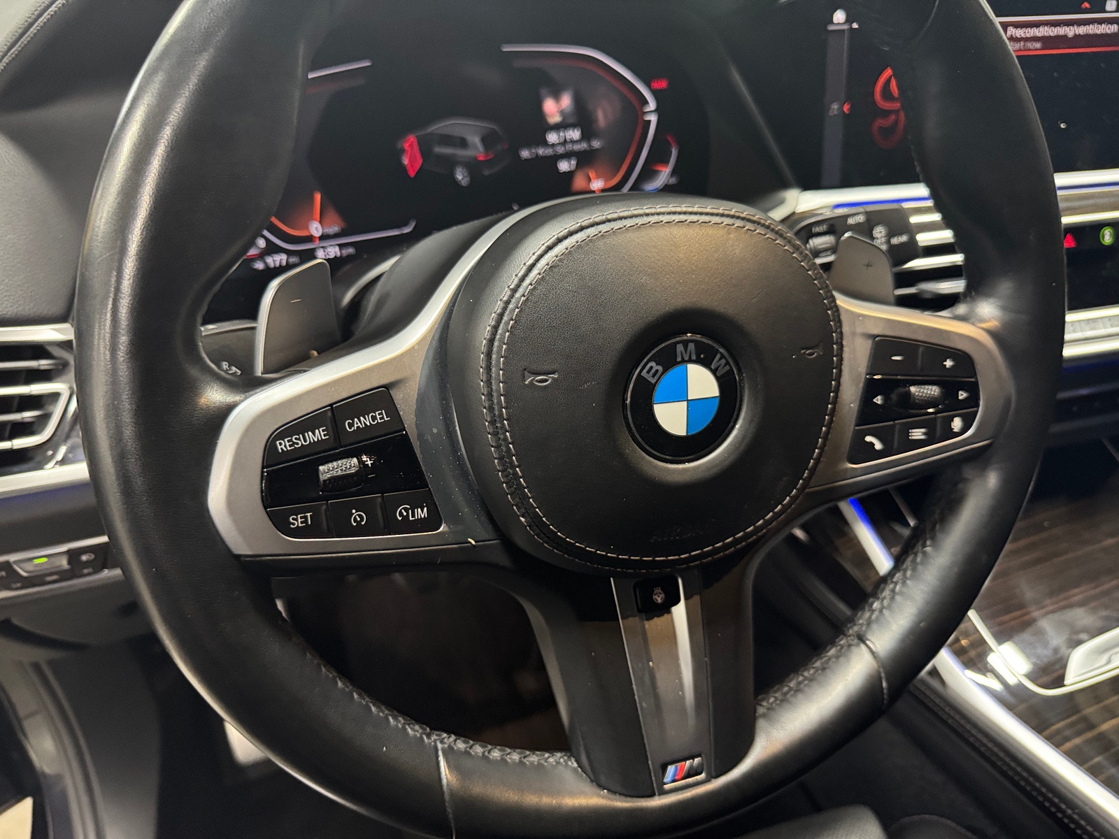 Thumbnail: 2021 BMW X7 - 4