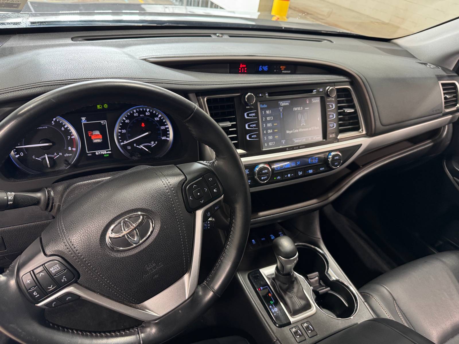 Thumbnail: 2017 Toyota Highlander - 2