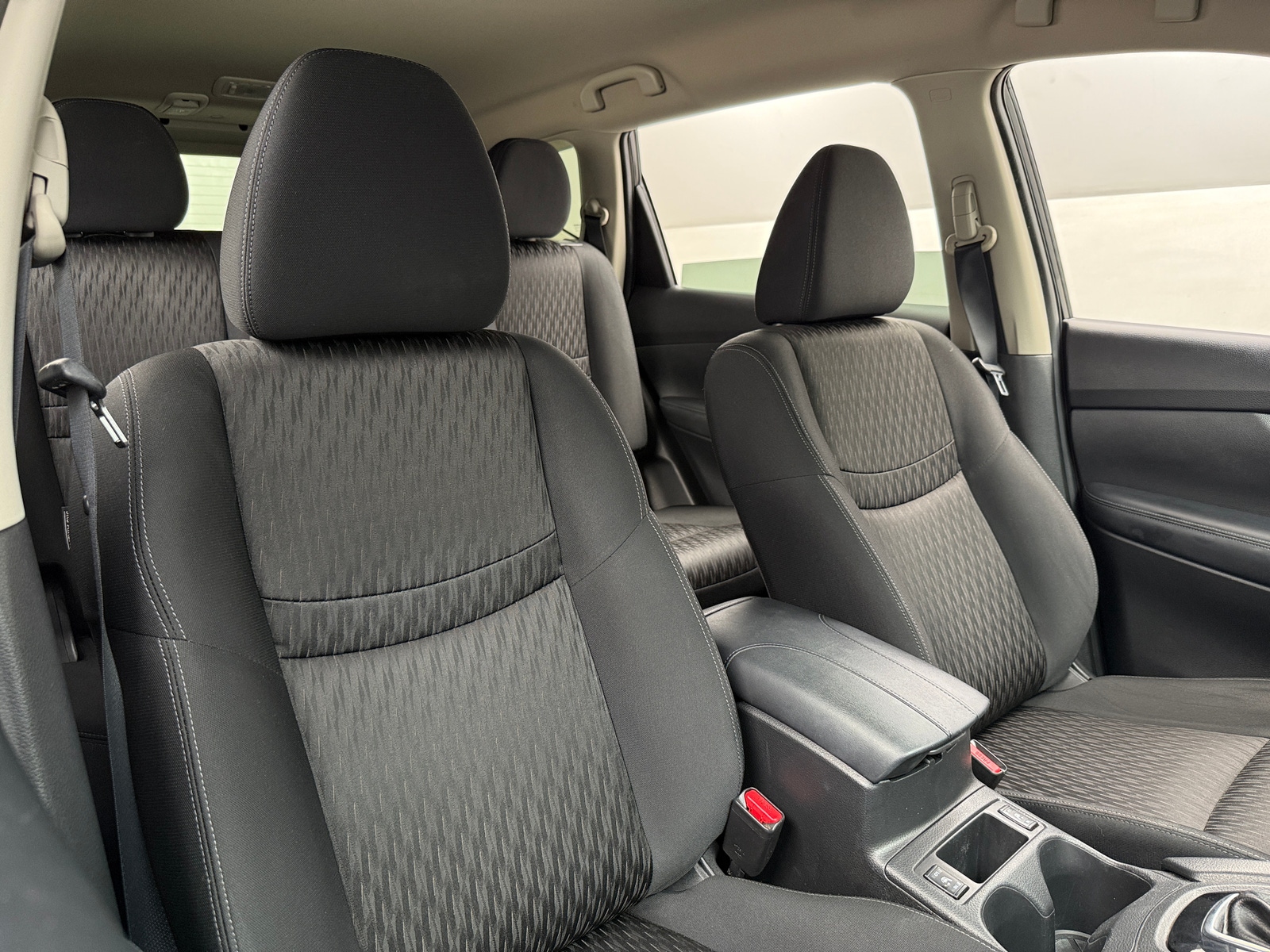 Thumbnail: 2017 Nissan Rogue - 2