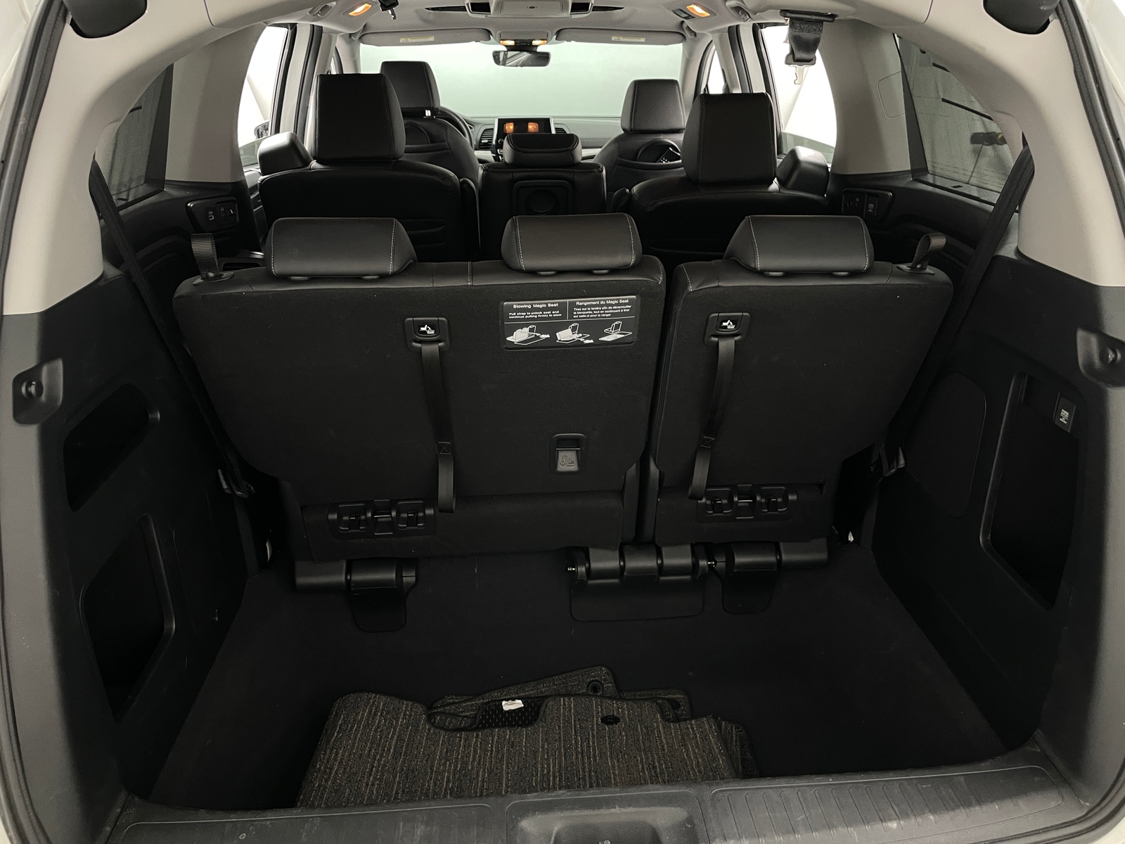 Thumbnail: 2022 Honda Odyssey - 6