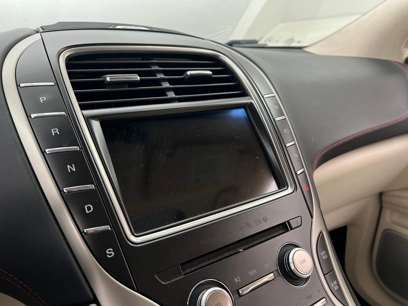 Thumbnail: 2018 Lincoln MKX - 3