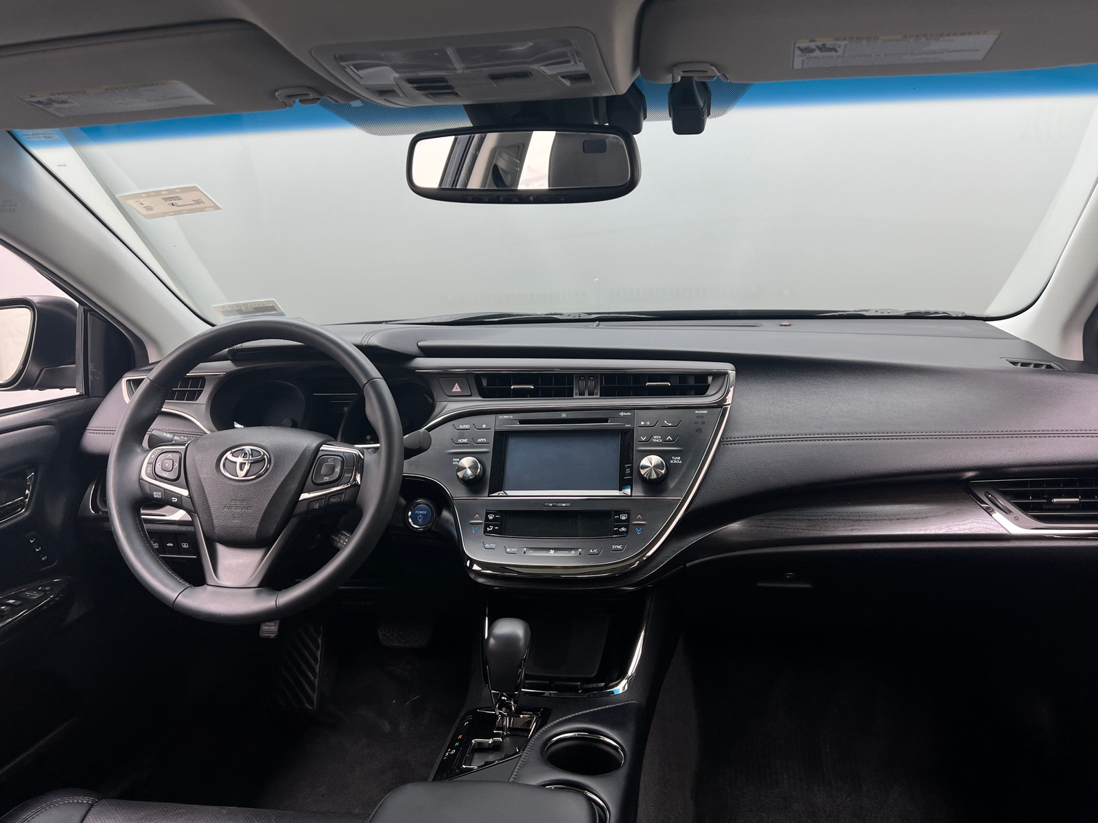 Thumbnail: 2016 Toyota Avalon - 2