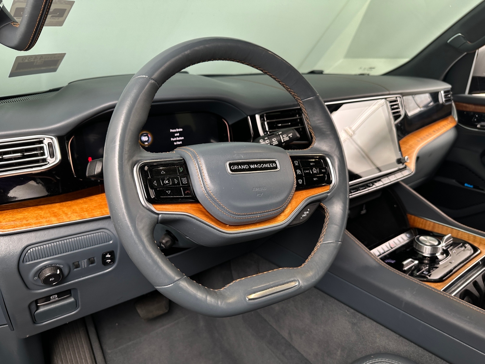 Thumbnail: 2022 Jeep Grand Wagoneer - 4