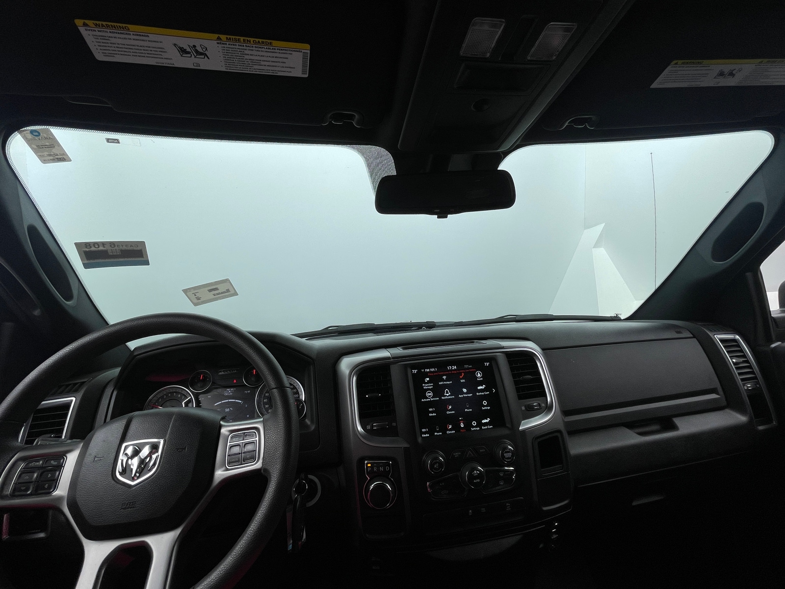 Thumbnail: 2021 RAM 1500 Classic - 3