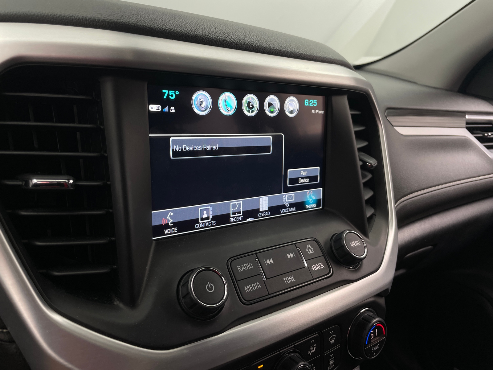 Thumbnail: 2019 GMC Acadia - 3