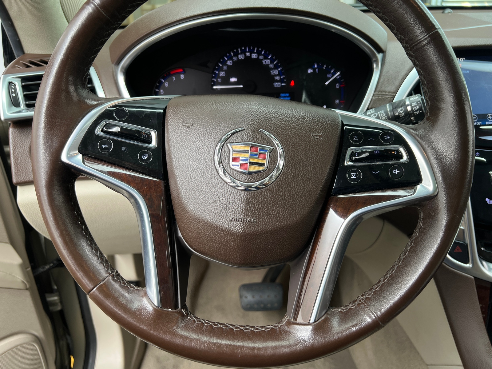Thumbnail: 2015 Cadillac SRX - 4