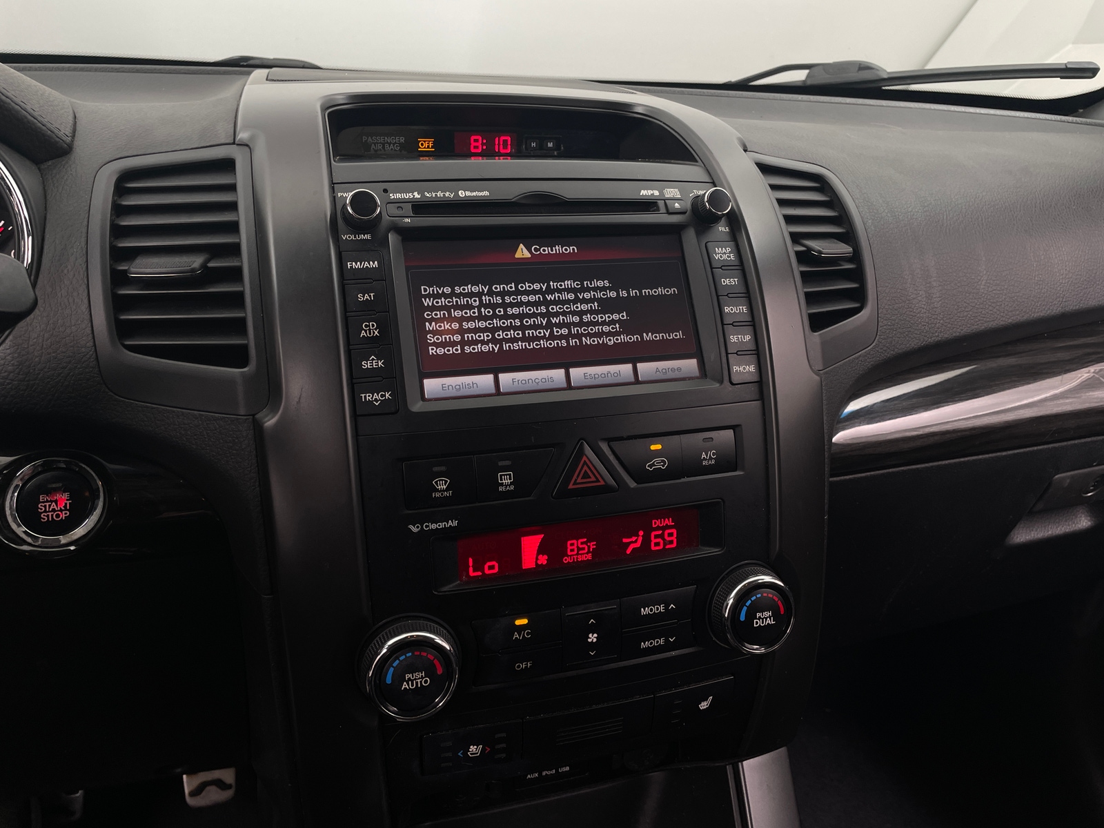 Thumbnail: 2012 Kia Sorento - 3