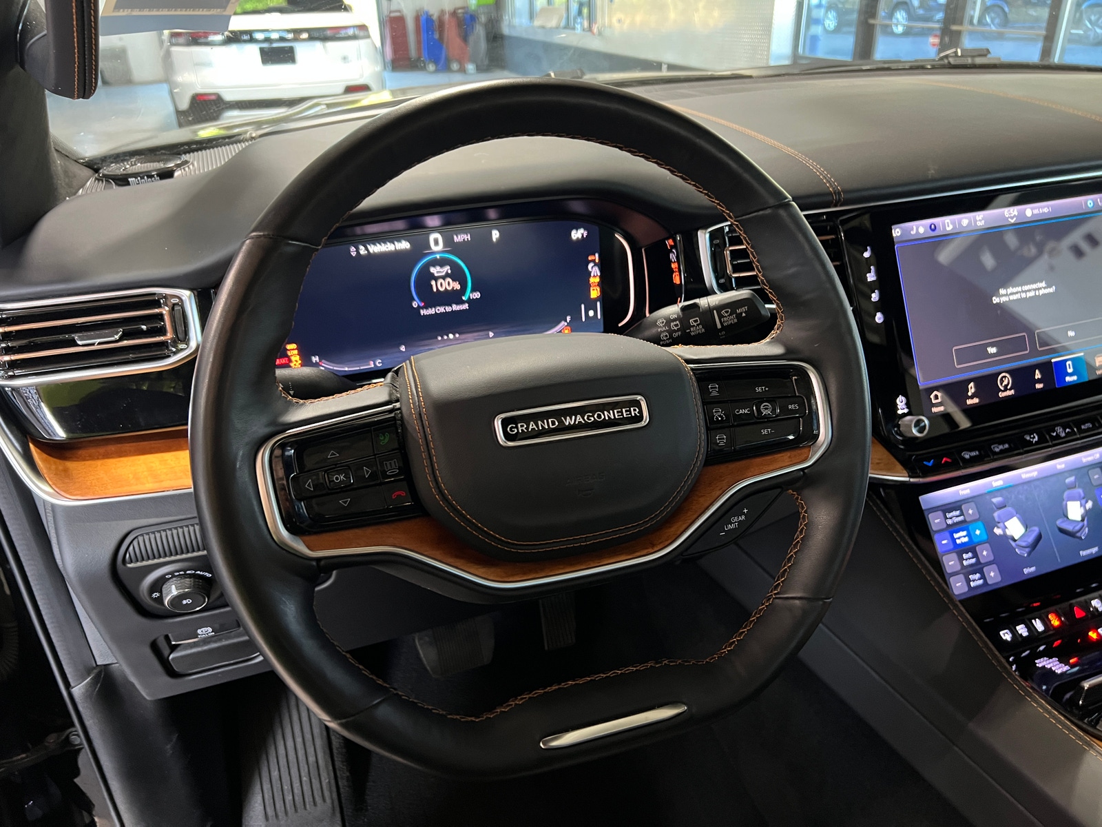 Thumbnail: 2022 Jeep Grand Wagoneer - 4