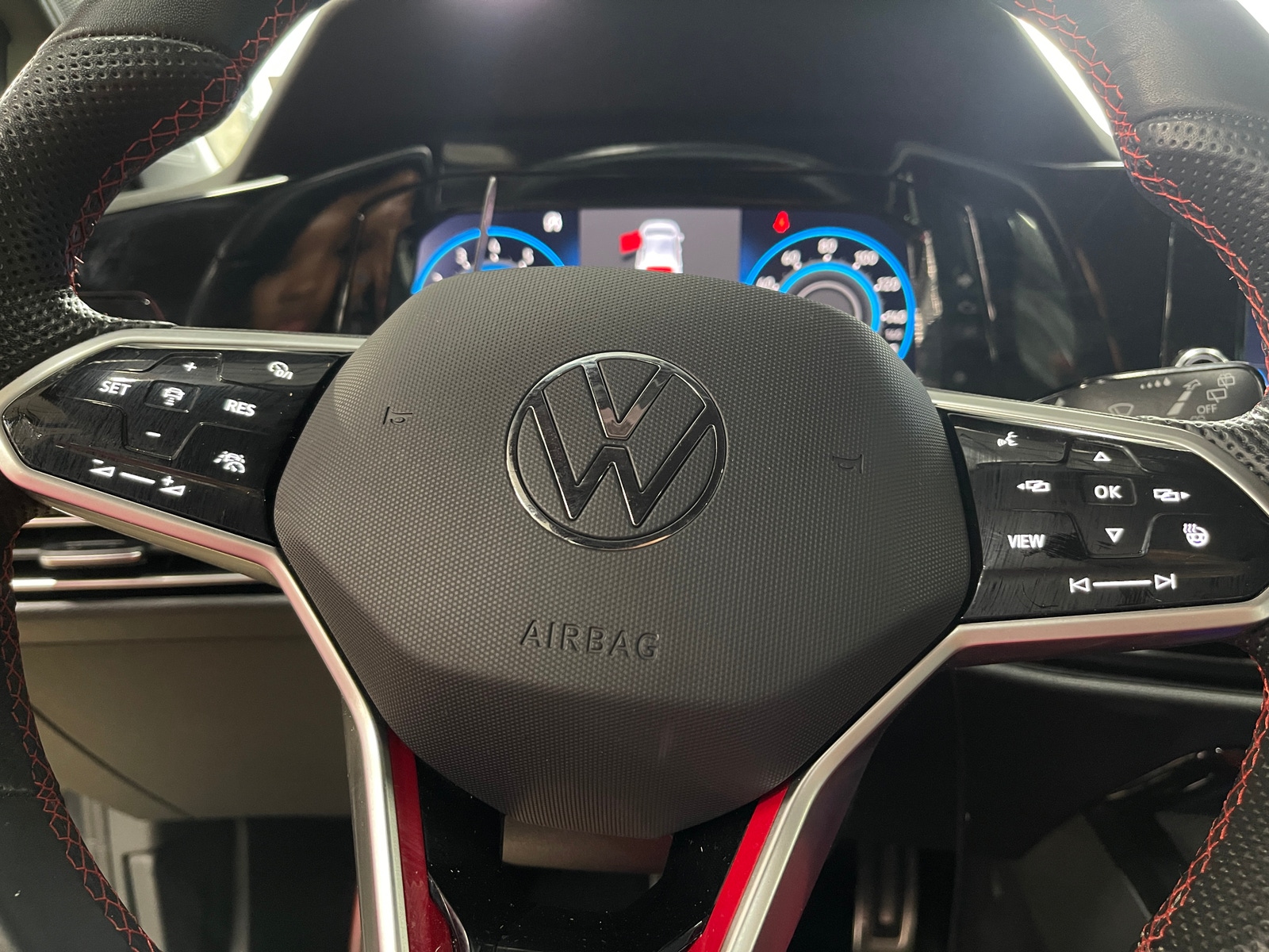 Thumbnail: 2023 Volkswagen Golf - 5