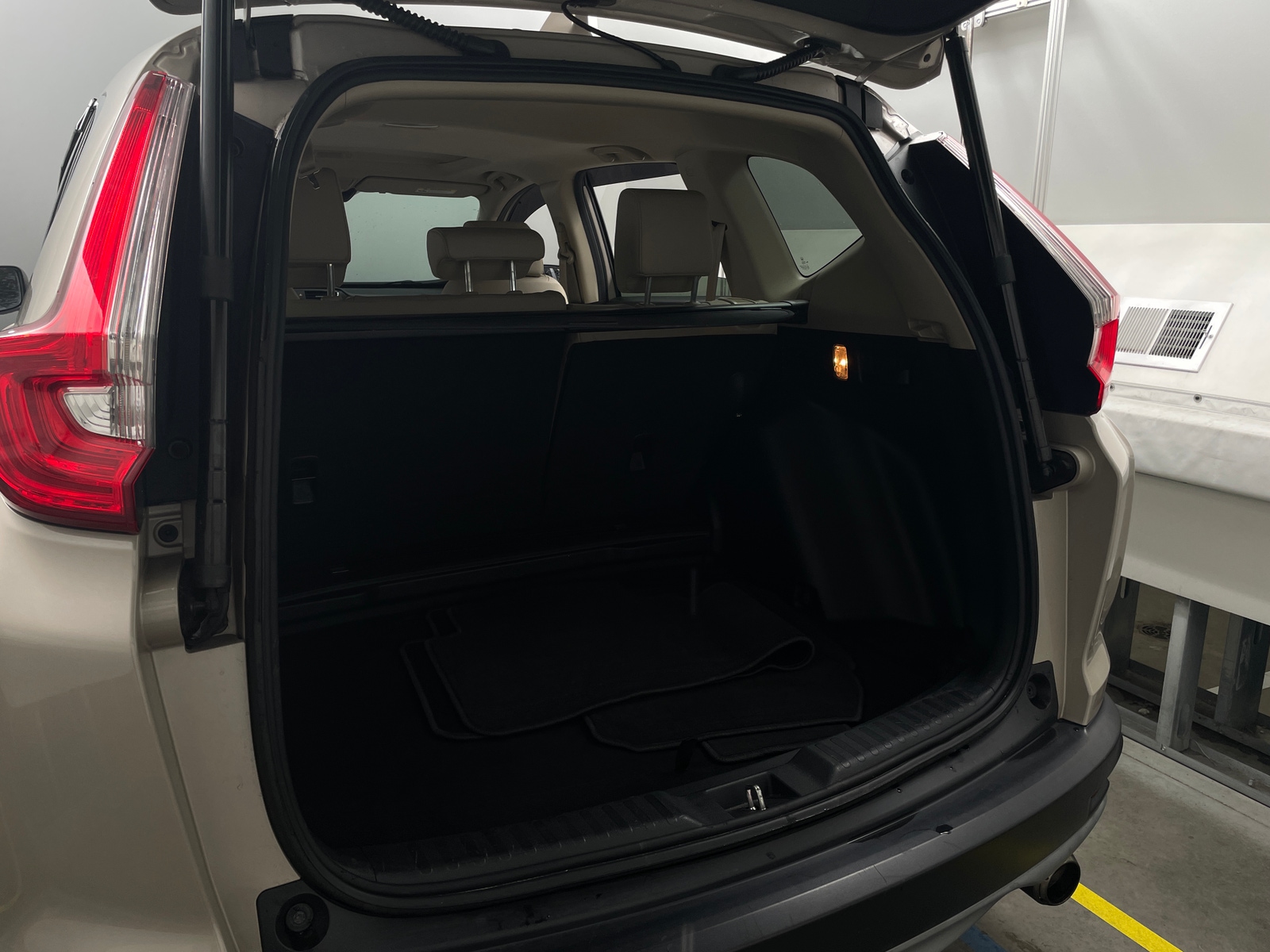 Thumbnail: 2017 Honda CR-V - 6