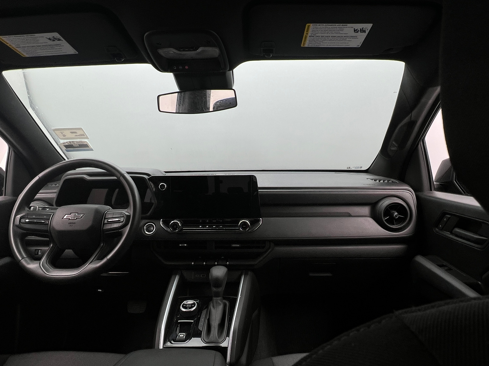 Thumbnail: 2023 Chevrolet Colorado - 3