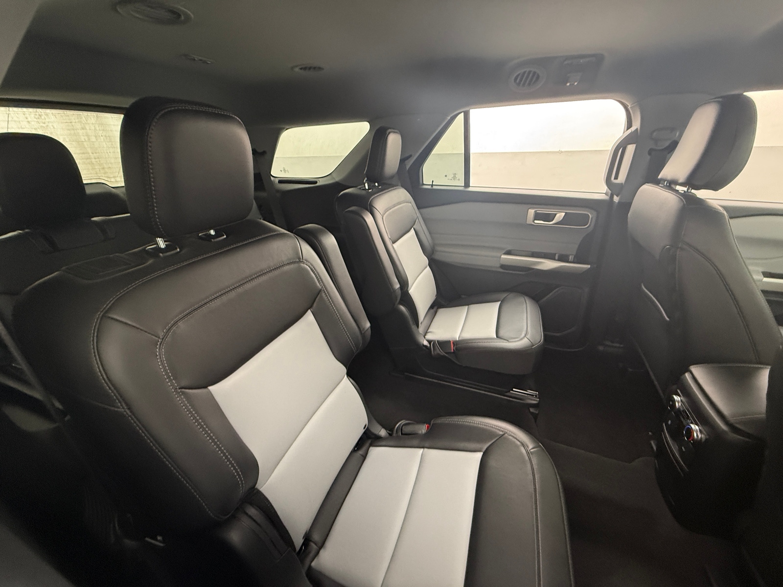 Thumbnail: 2023 Ford Explorer - 6