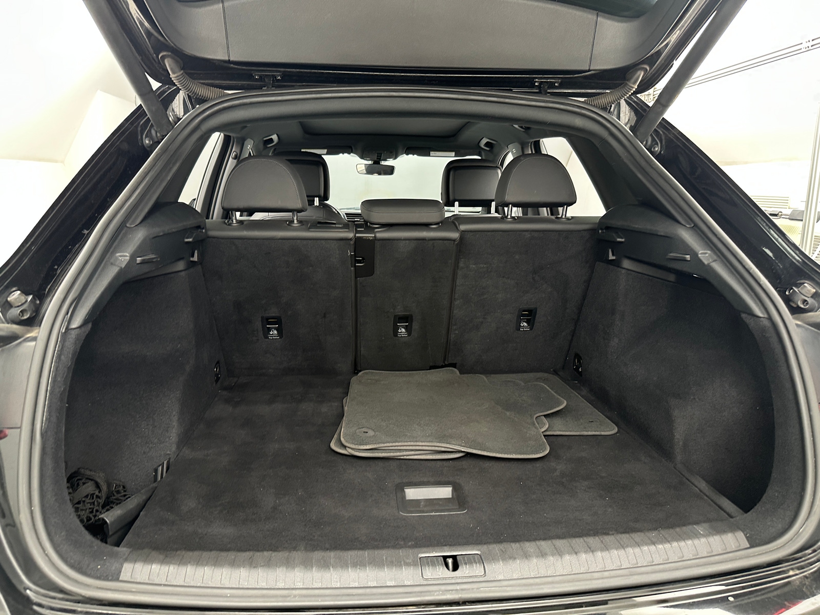 Thumbnail: 2019 Audi Q3 - 6