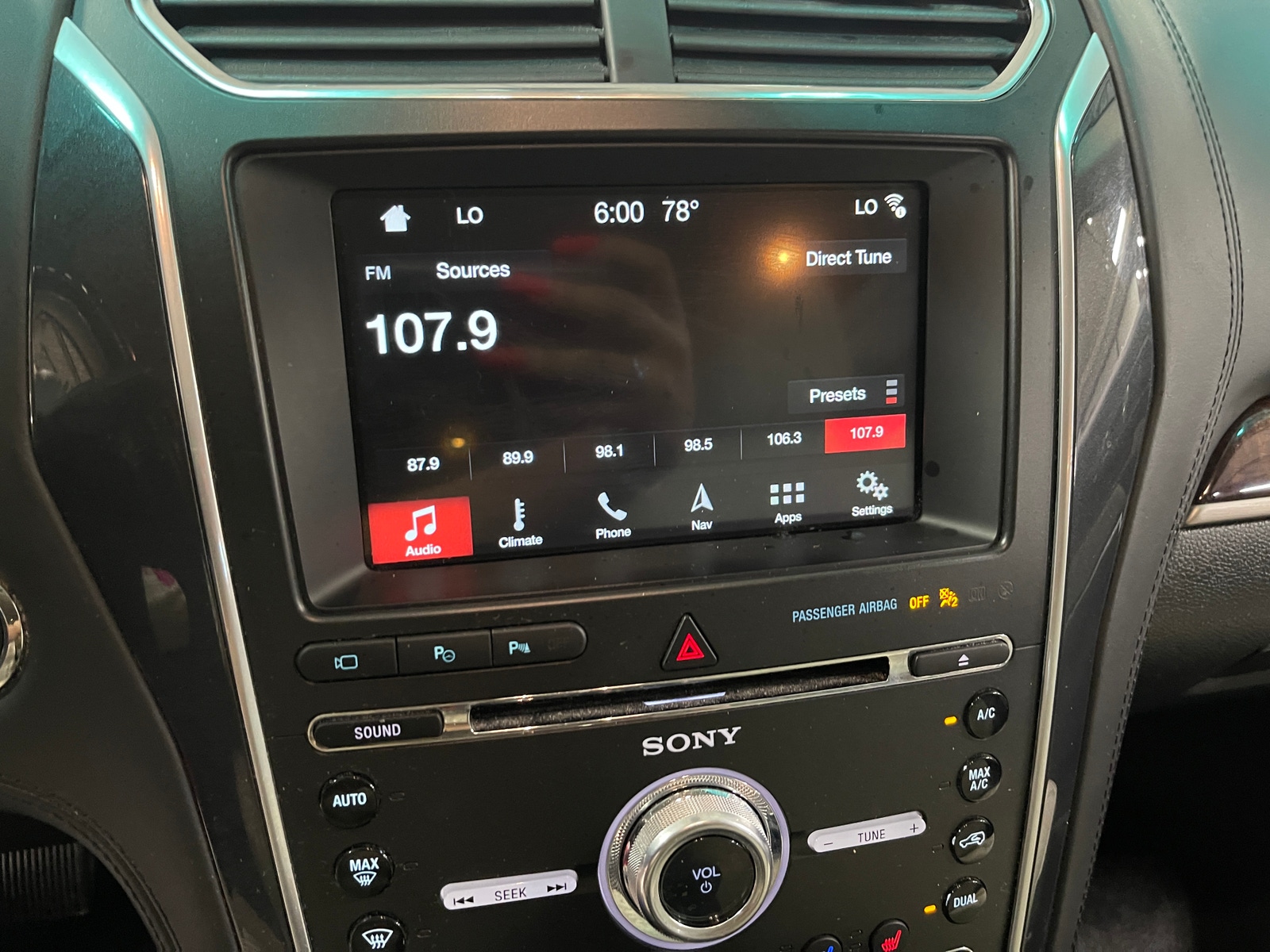 Thumbnail: 2018 Ford Explorer - 3