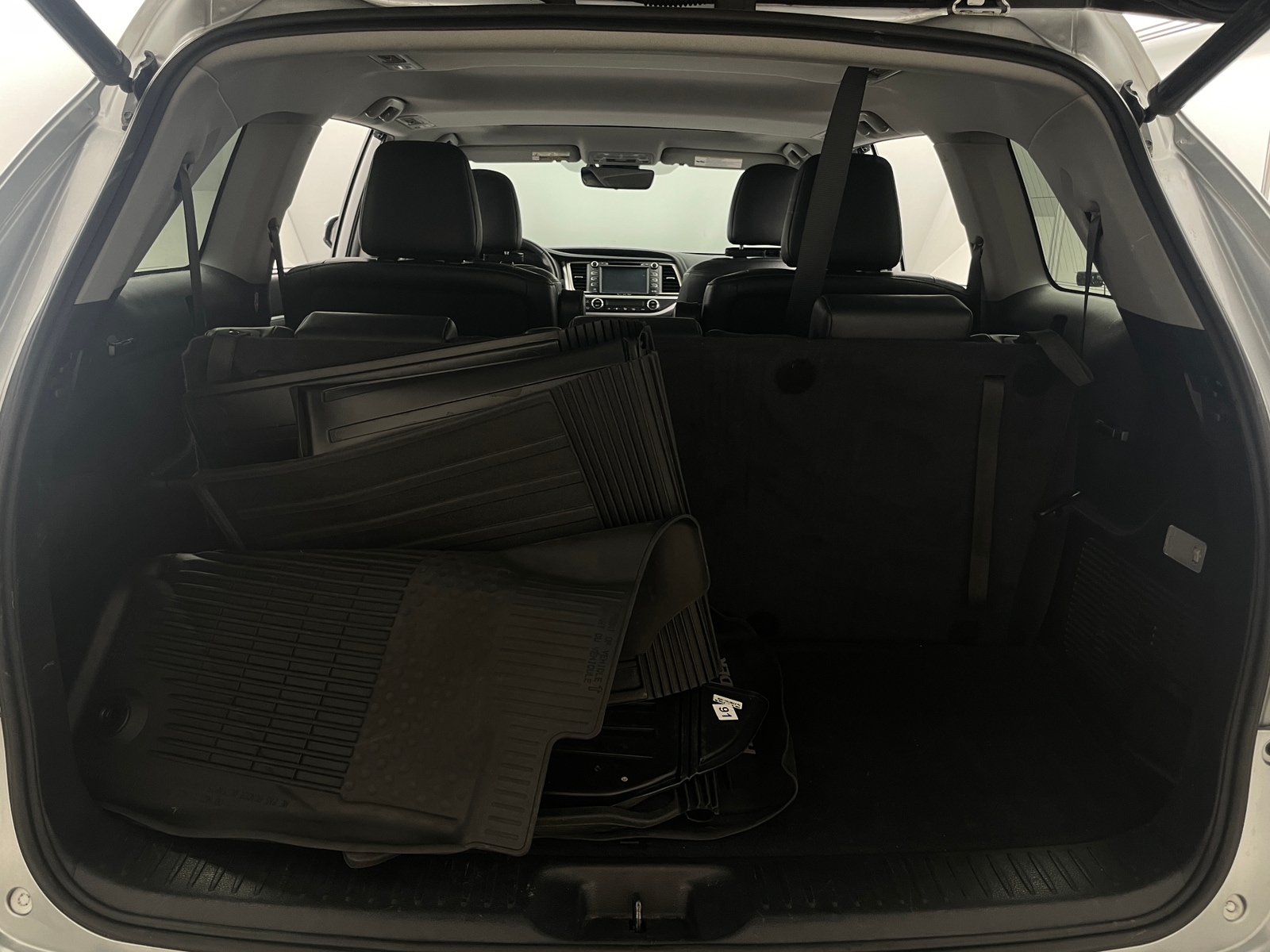 Thumbnail: 2019 Toyota Highlander - 6