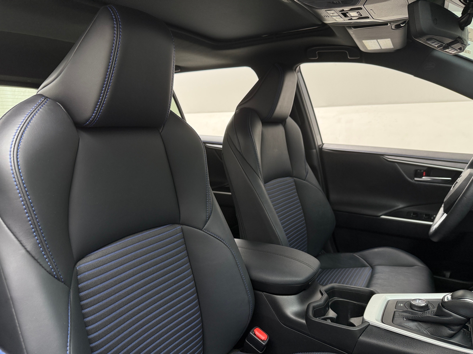 Thumbnail: 2021 Toyota RAV4 - 2