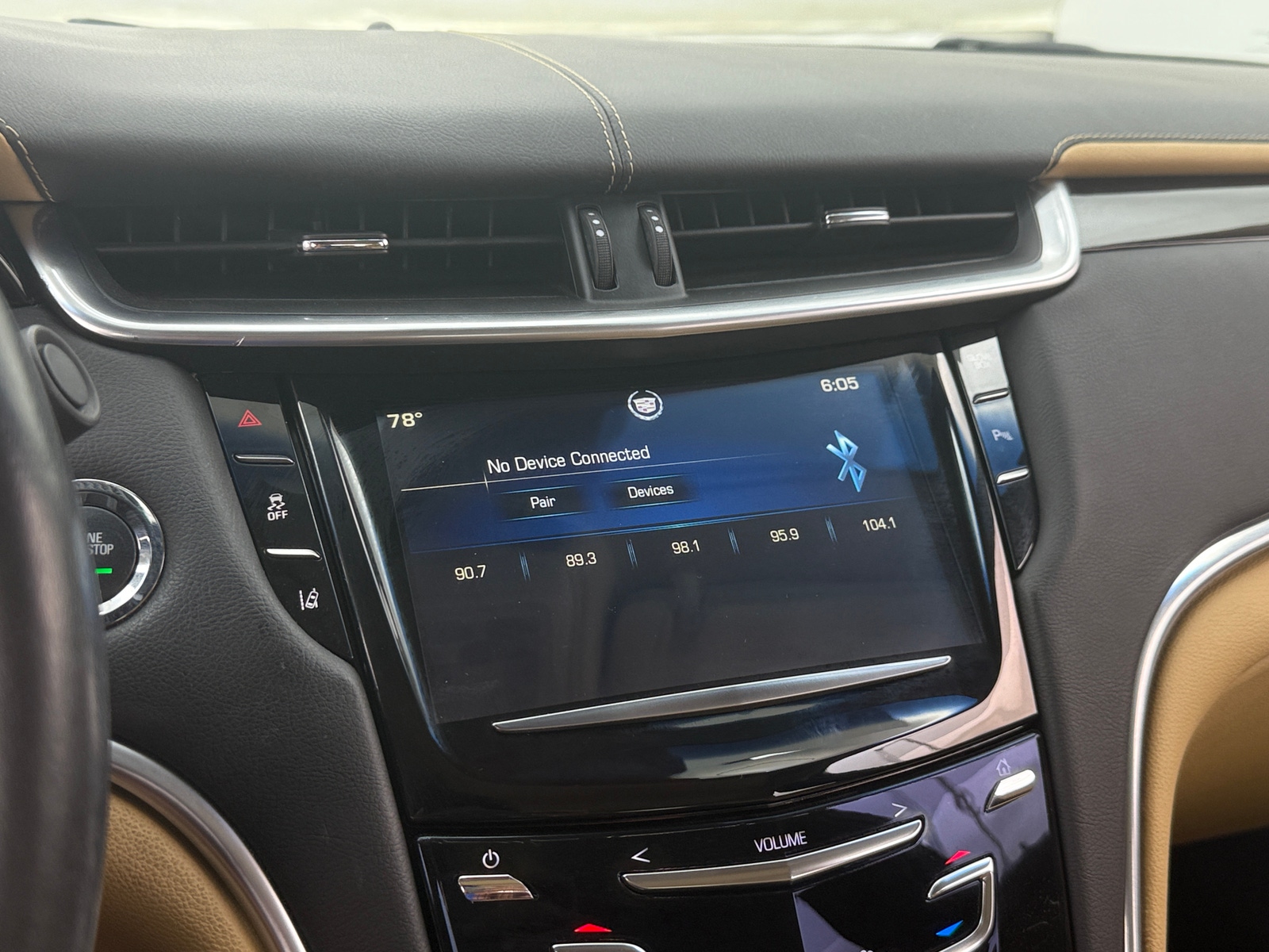 Thumbnail: 2013 Cadillac XTS - 3