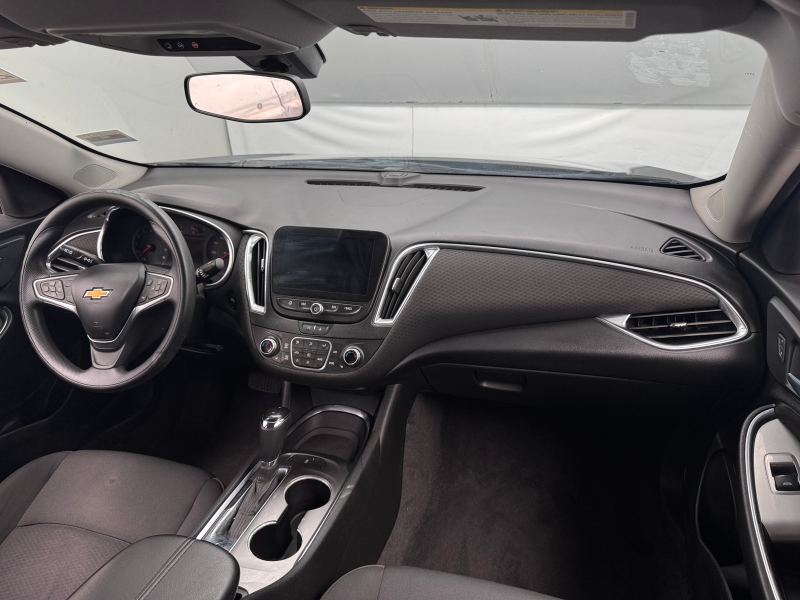 Thumbnail: 2020 Chevrolet Malibu - 3