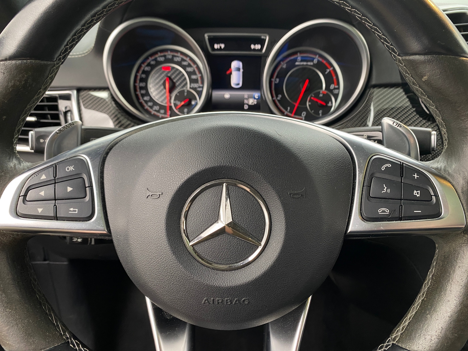 Thumbnail: 2017 Mercedes-Benz GLE - 4