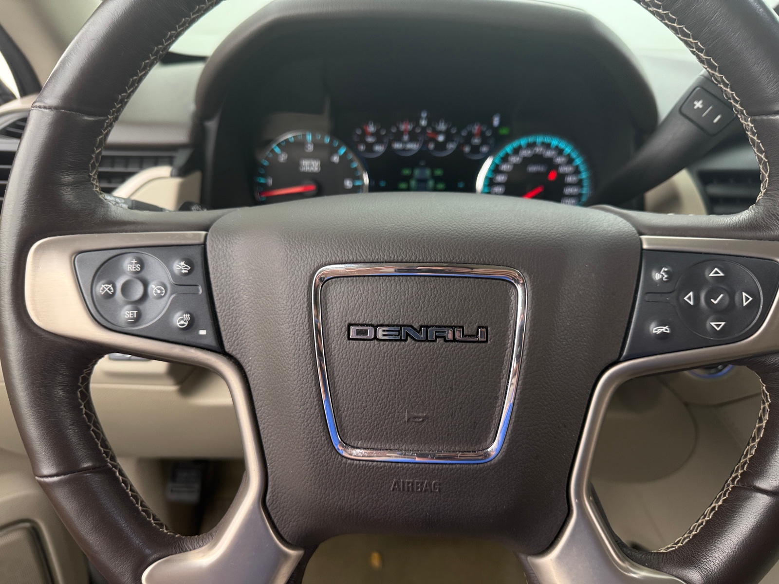 Thumbnail: 2018 GMC Yukon - 5