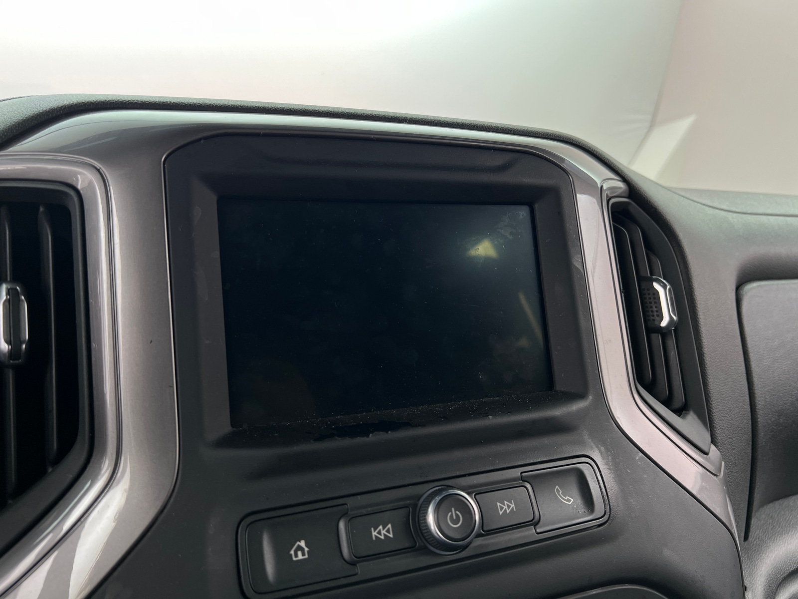 Thumbnail: 2021 Chevrolet Silverado 1500 - 4