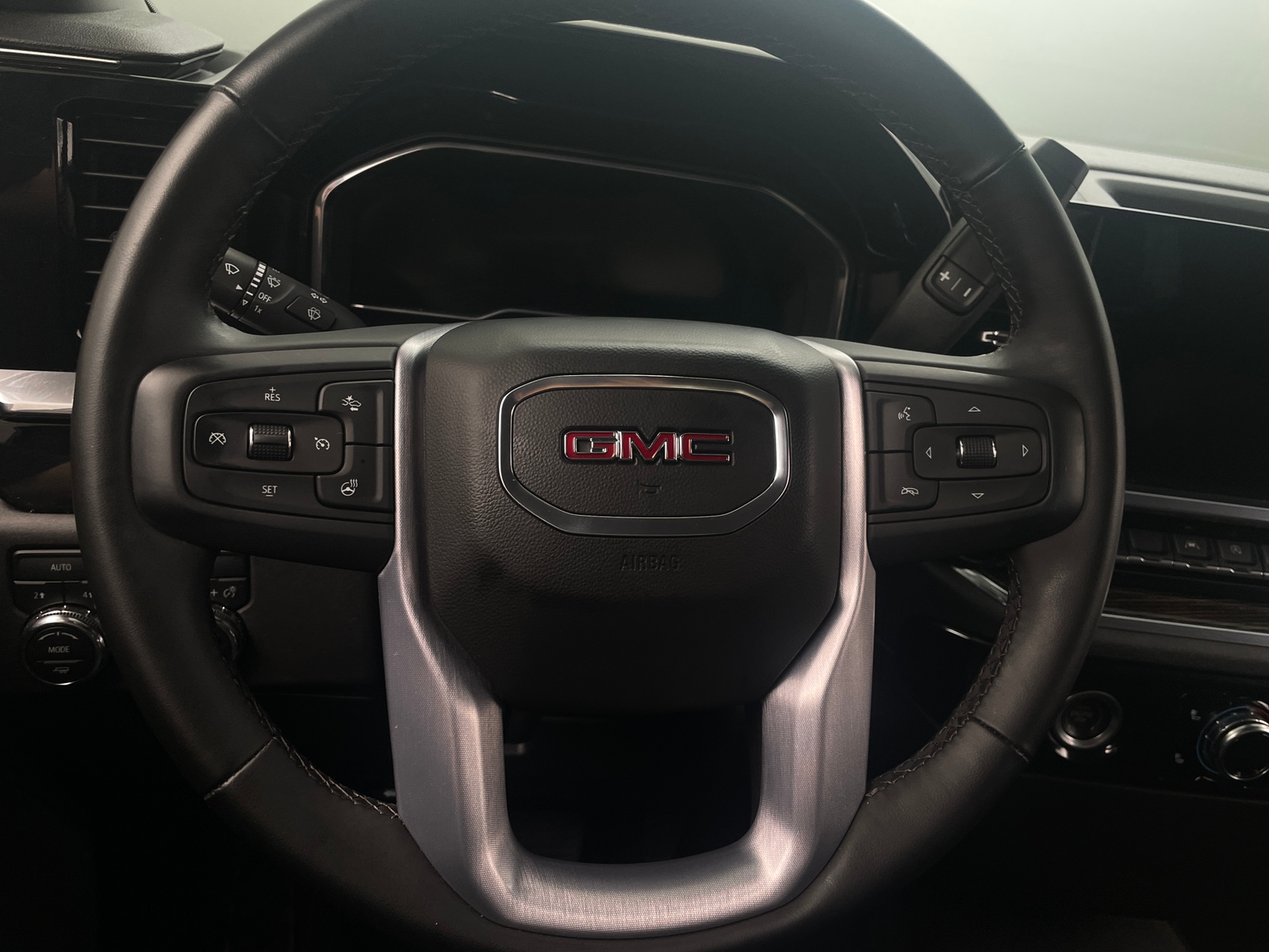 Thumbnail: 2023 GMC Sierra 1500 - 5