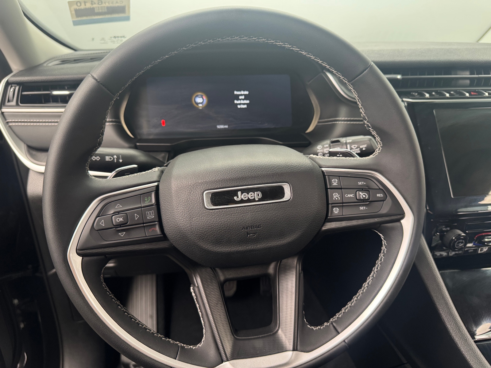 Thumbnail: 2023 Jeep Grand Cherokee - 5