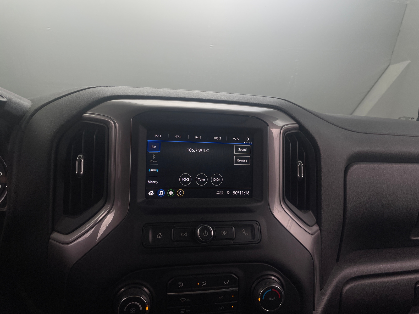 Thumbnail: 2022 Chevrolet Silverado 1500 - 4