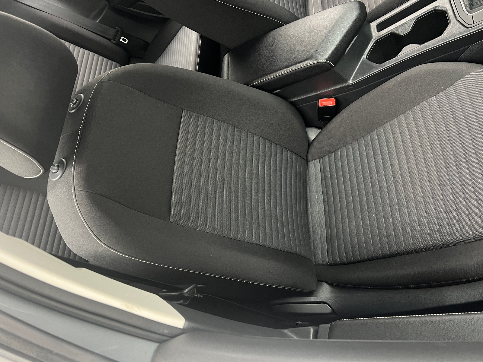 Thumbnail: 2022 Volkswagen Jetta - 2