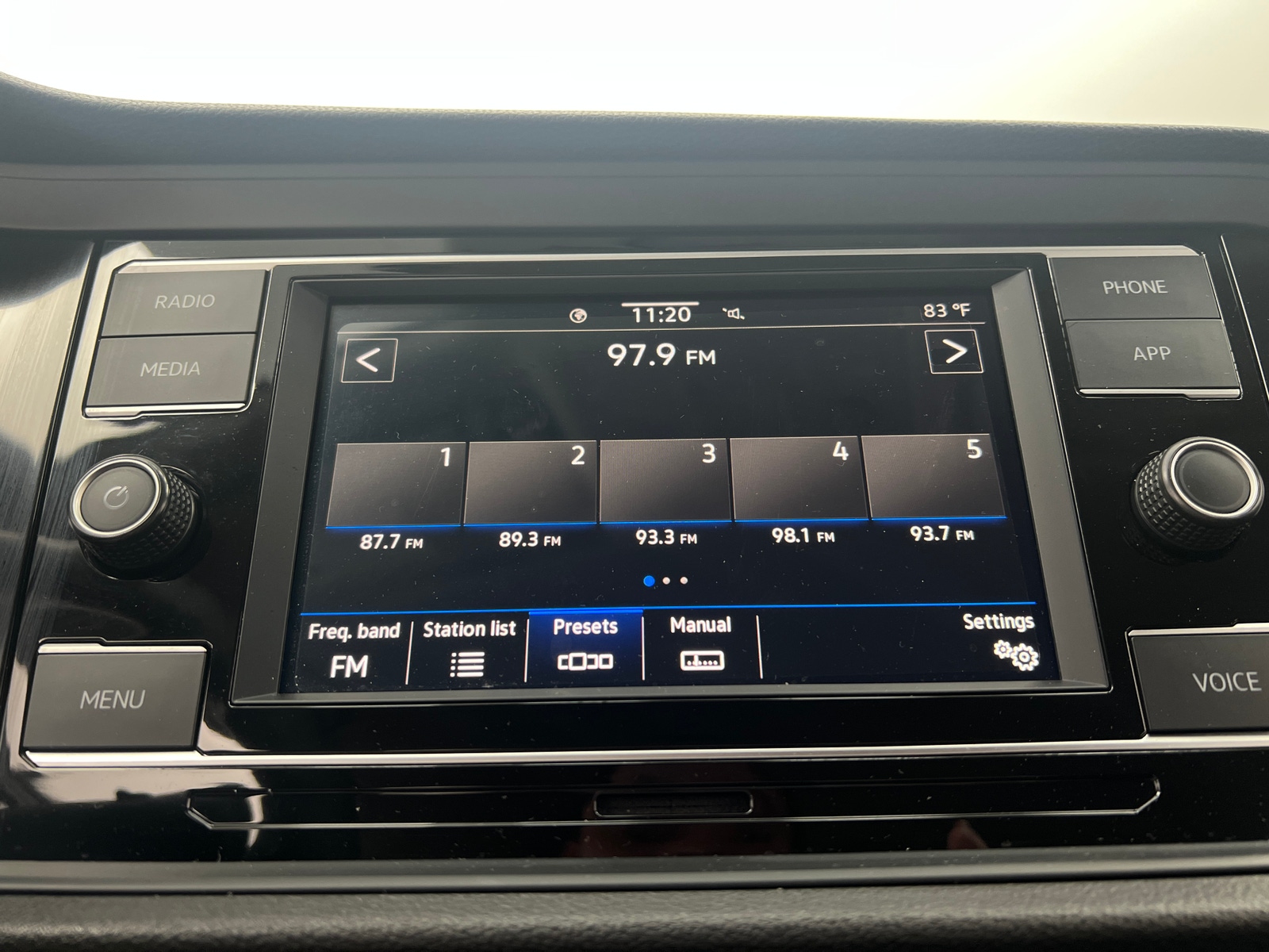 Thumbnail: 2022 Volkswagen Jetta - 4