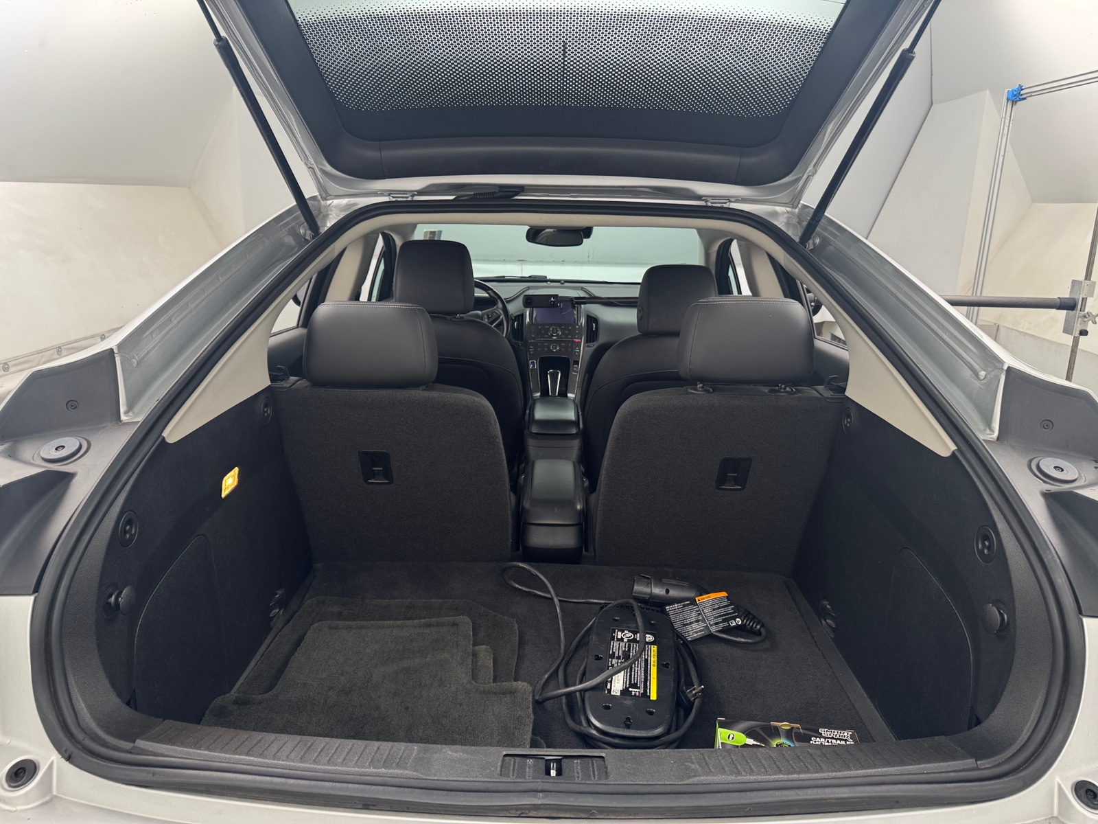 Thumbnail: 2014 Chevrolet Volt - 6