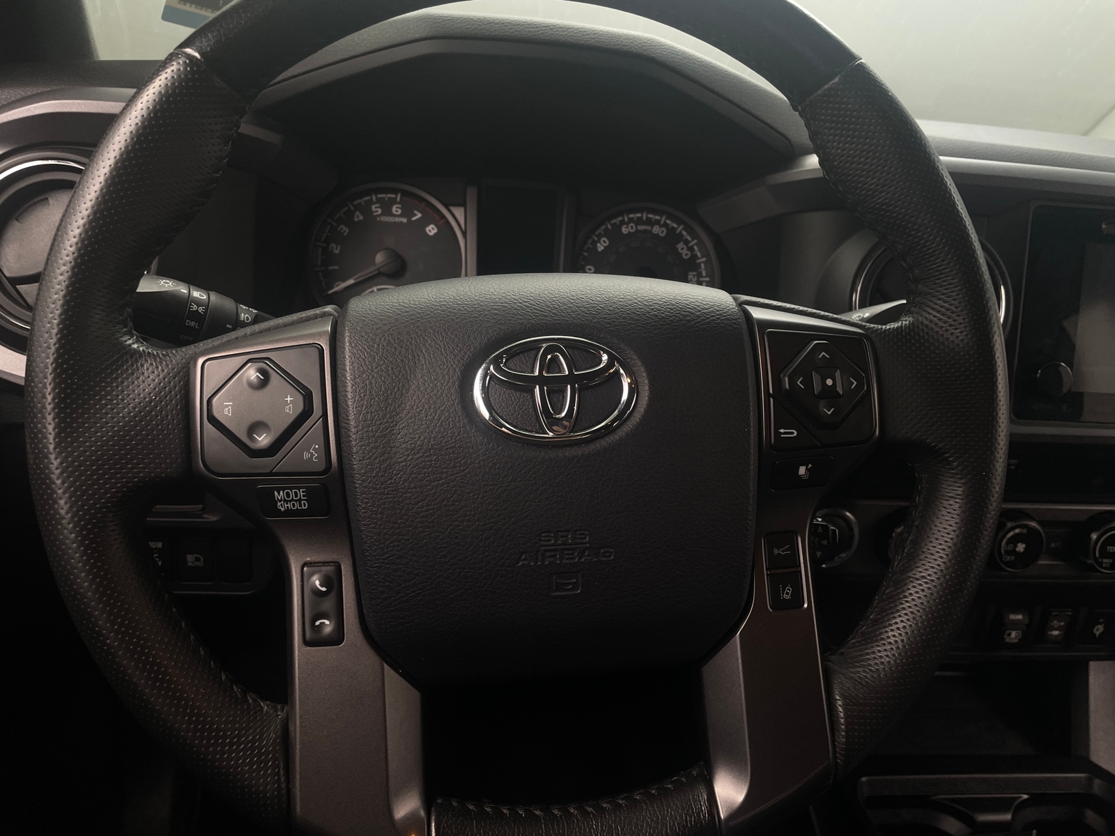 Thumbnail: 2018 Toyota Tacoma - 5