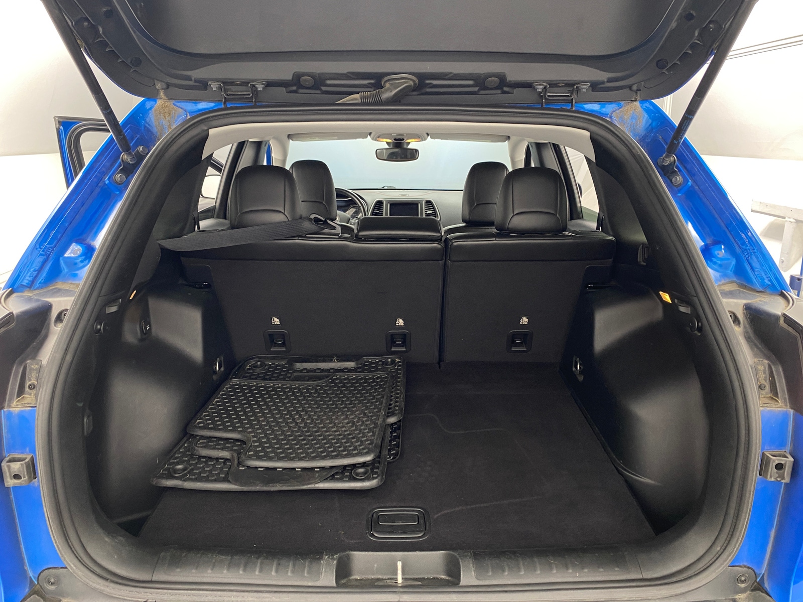 Thumbnail: 2019 Jeep Cherokee - 7