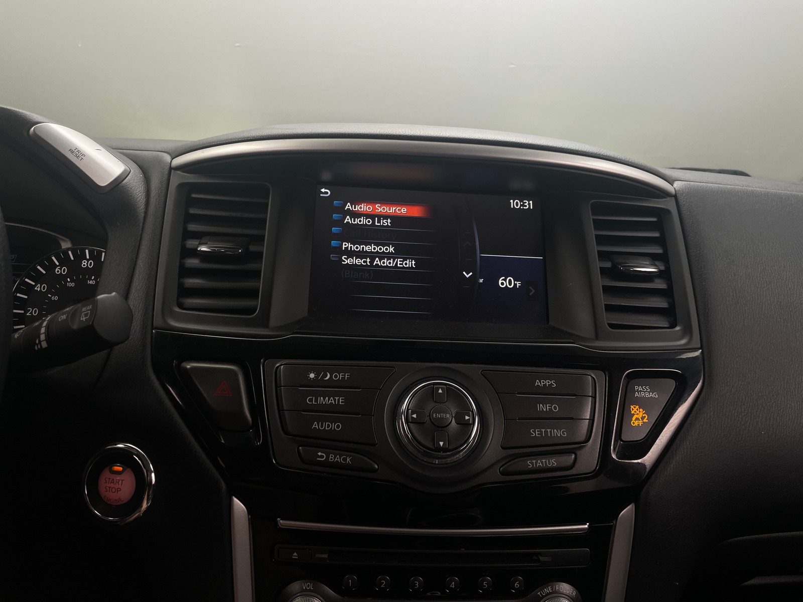 Thumbnail: 2020 Nissan Pathfinder - 4