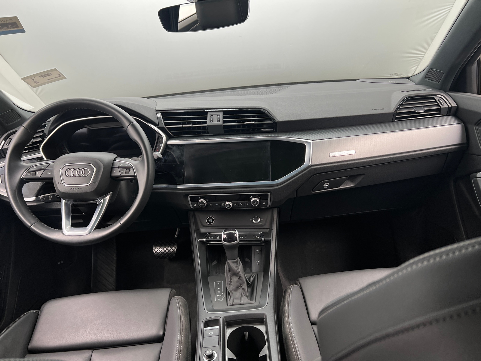 Thumbnail: 2023 Audi Q3 - 3