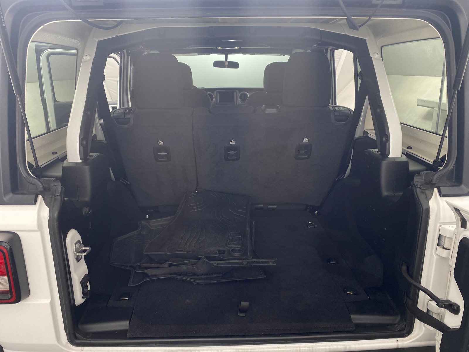 Thumbnail: 2020 Jeep Wrangler - 7