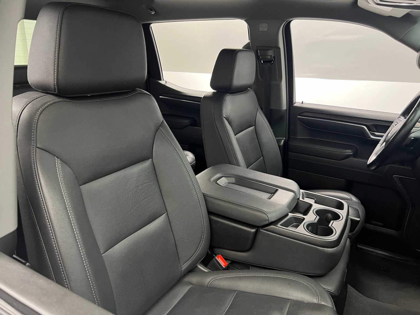 Thumbnail: 2024 GMC Sierra 1500 - 2