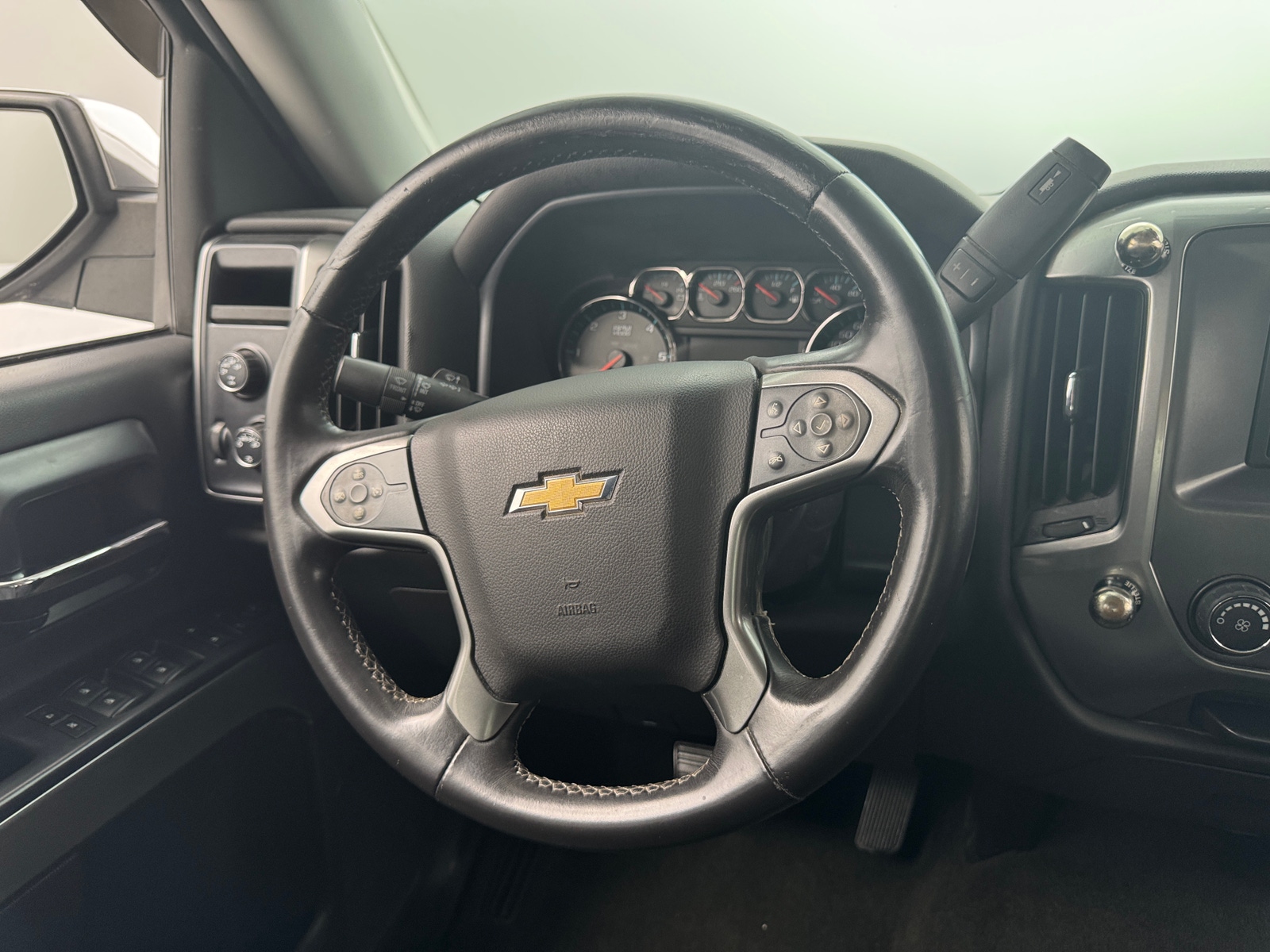 Thumbnail: 2015 Chevrolet Silverado 1500 - 5