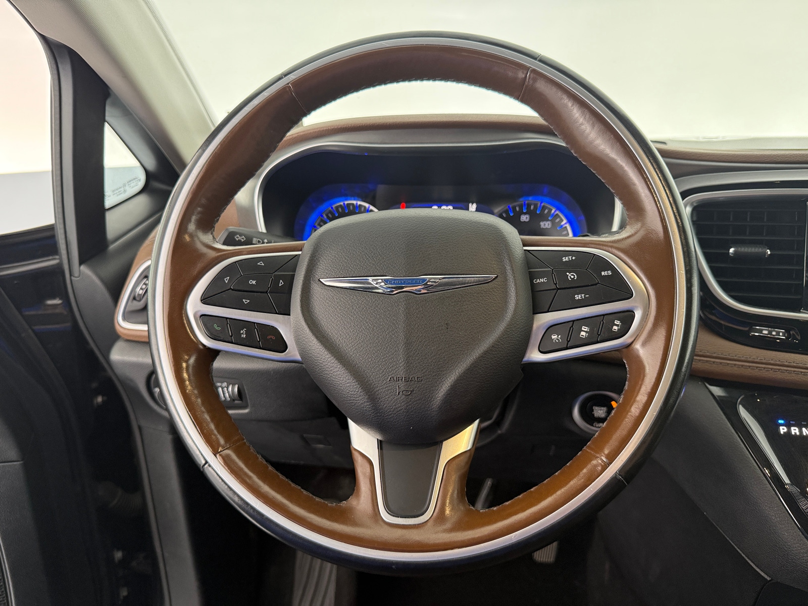 Thumbnail: 2019 Chrysler Pacifica - 4