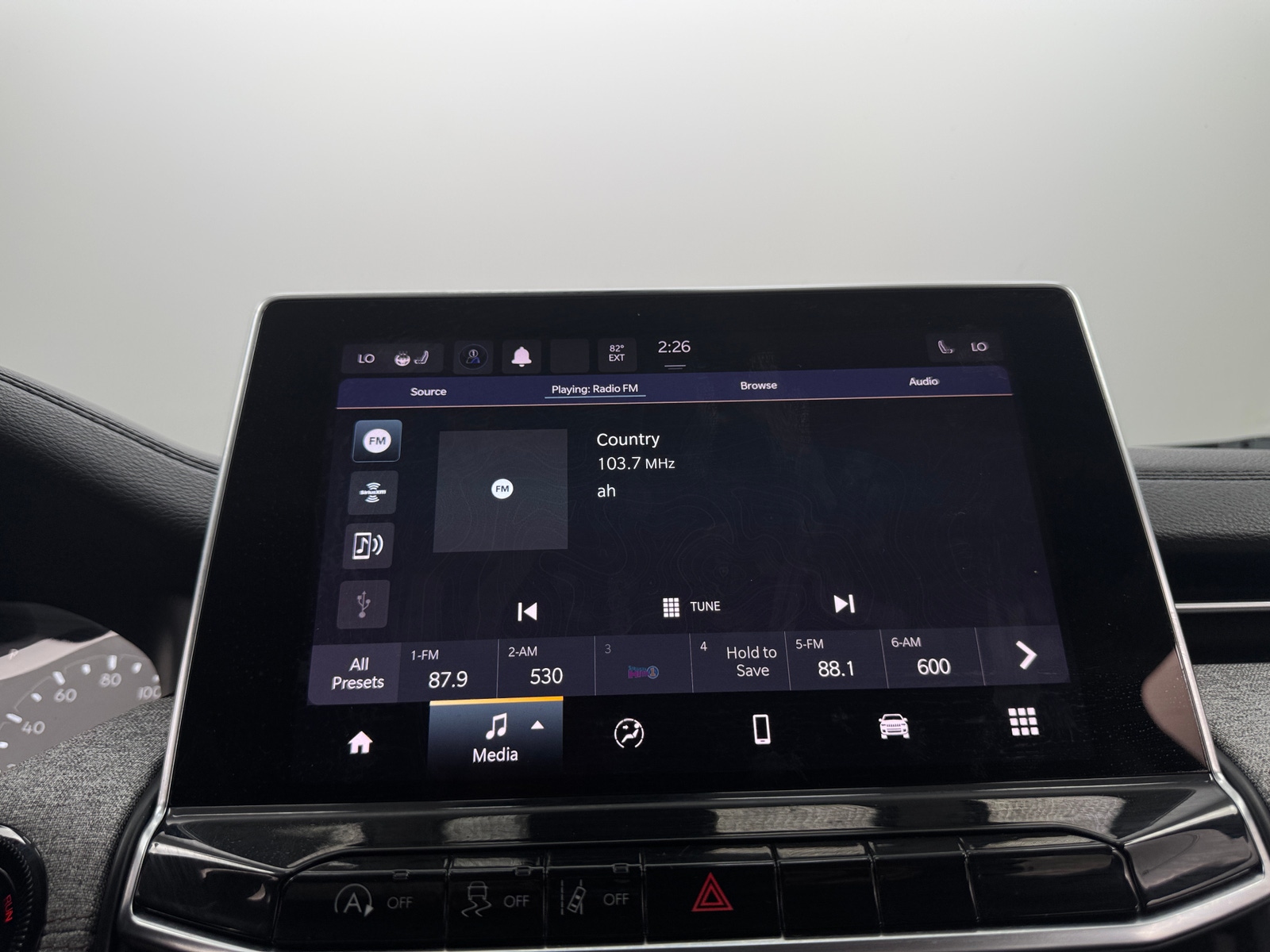 Thumbnail: 2022 Jeep Compass - 3