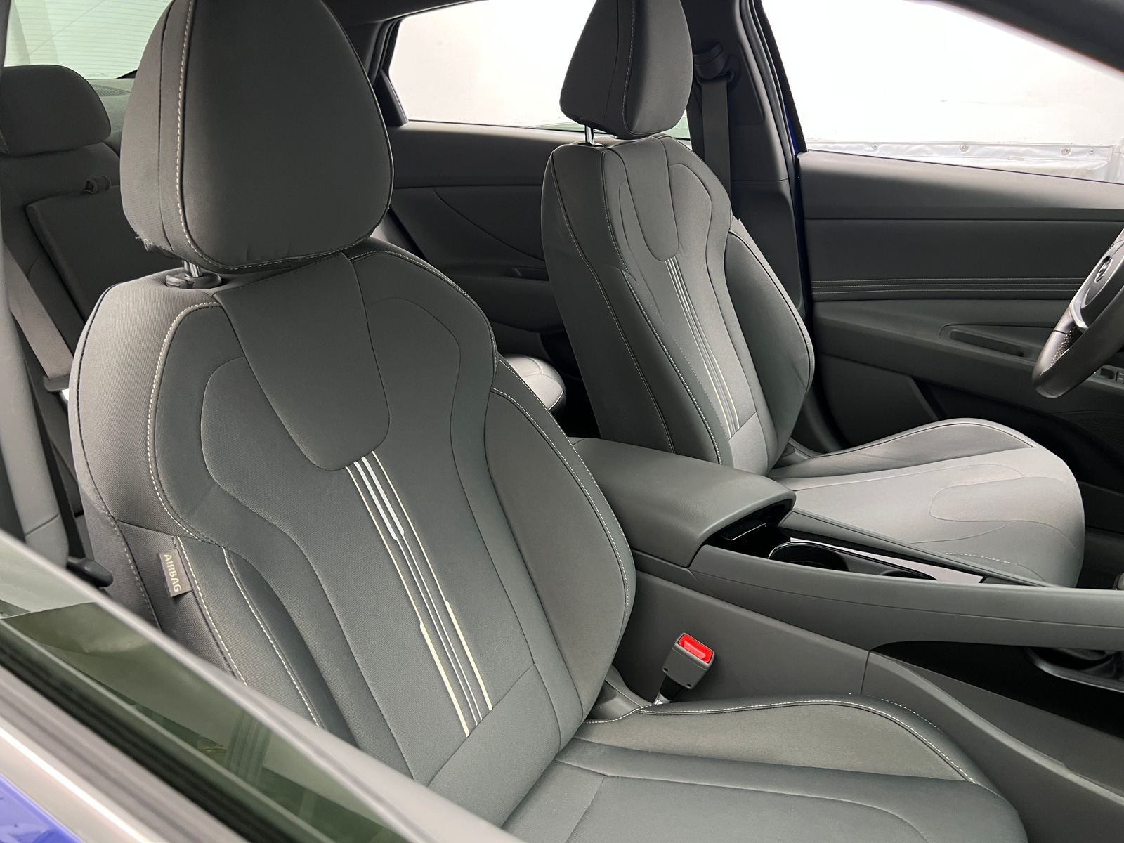 Thumbnail: 2022 Hyundai Elantra - 2