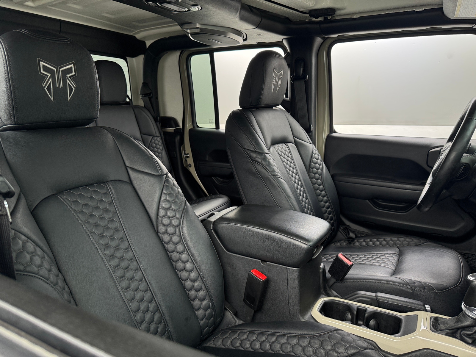 Thumbnail: 2022 Jeep Gladiator - 2