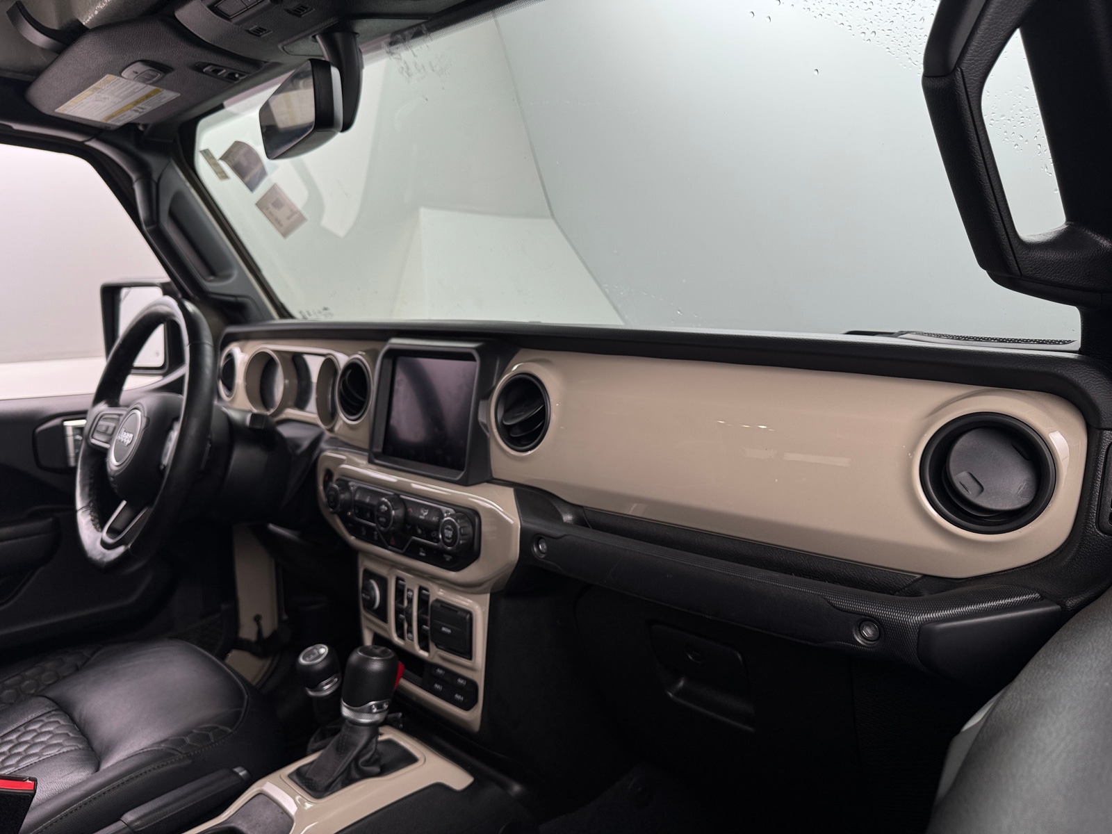 Thumbnail: 2022 Jeep Gladiator - 3