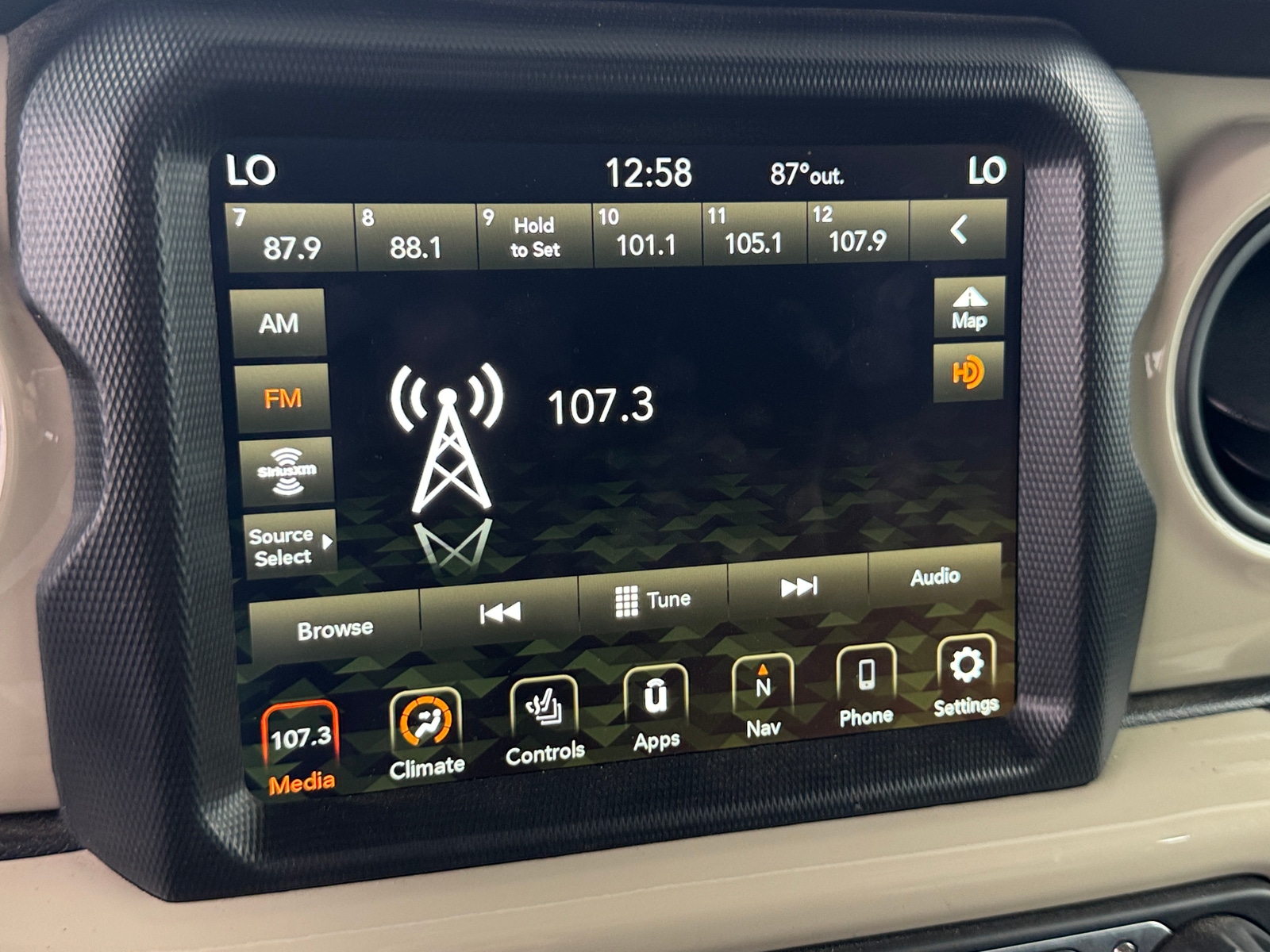 Thumbnail: 2022 Jeep Gladiator - 4