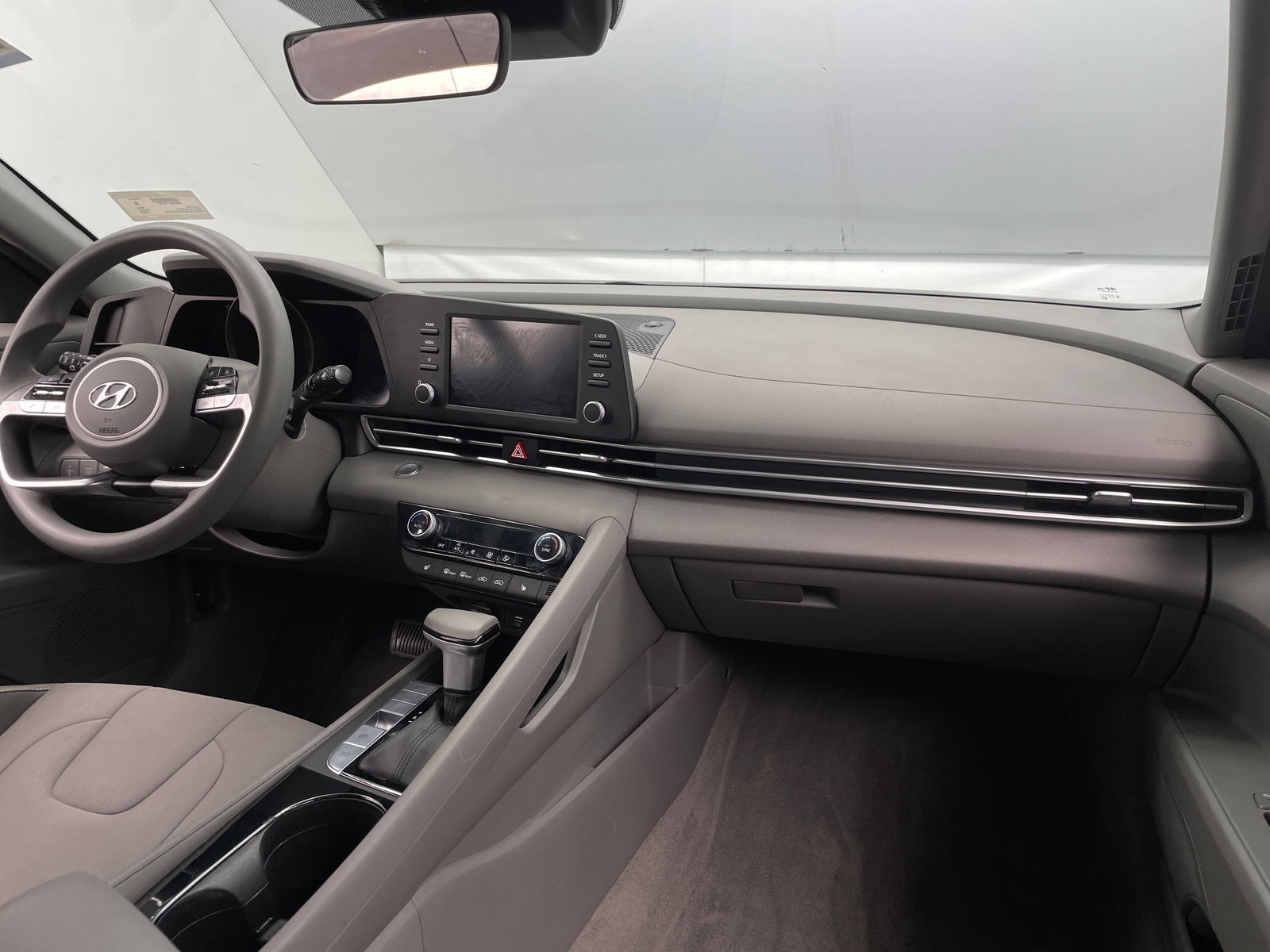 Thumbnail: 2023 Hyundai Elantra - 3