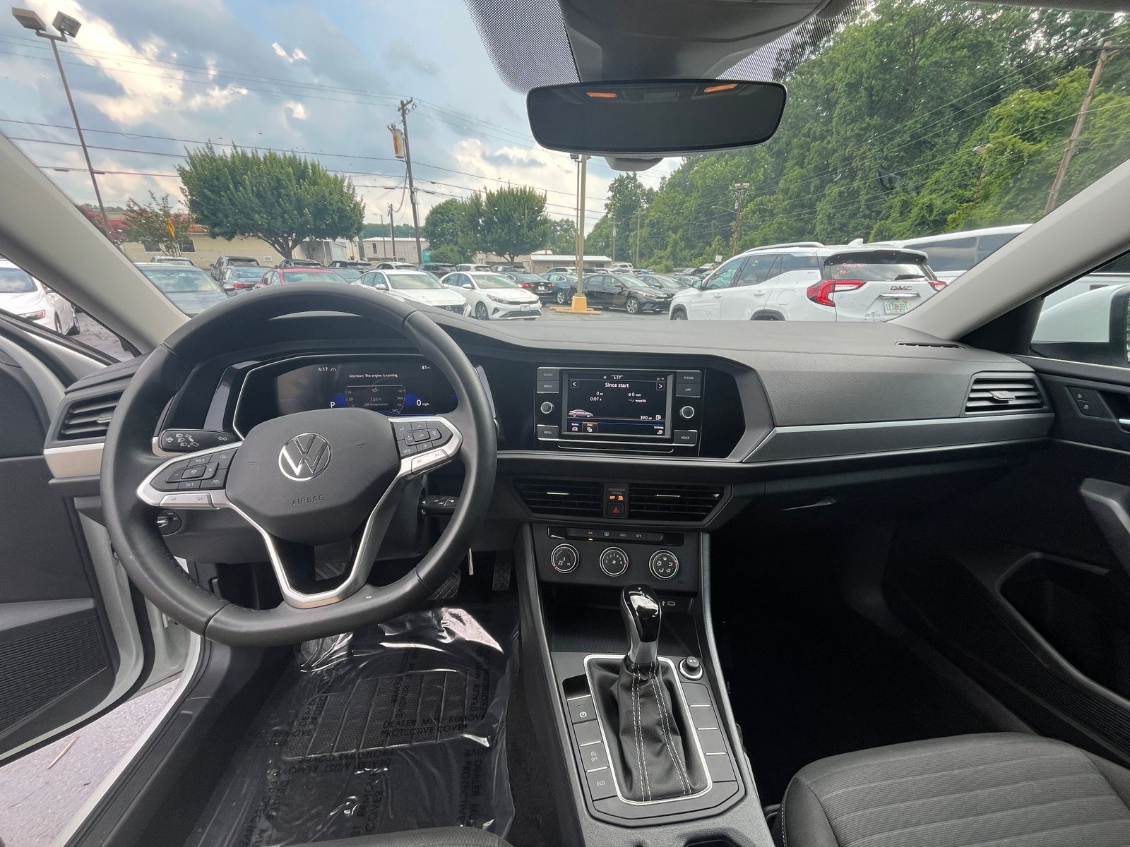Thumbnail: 2024 Volkswagen Jetta - 3