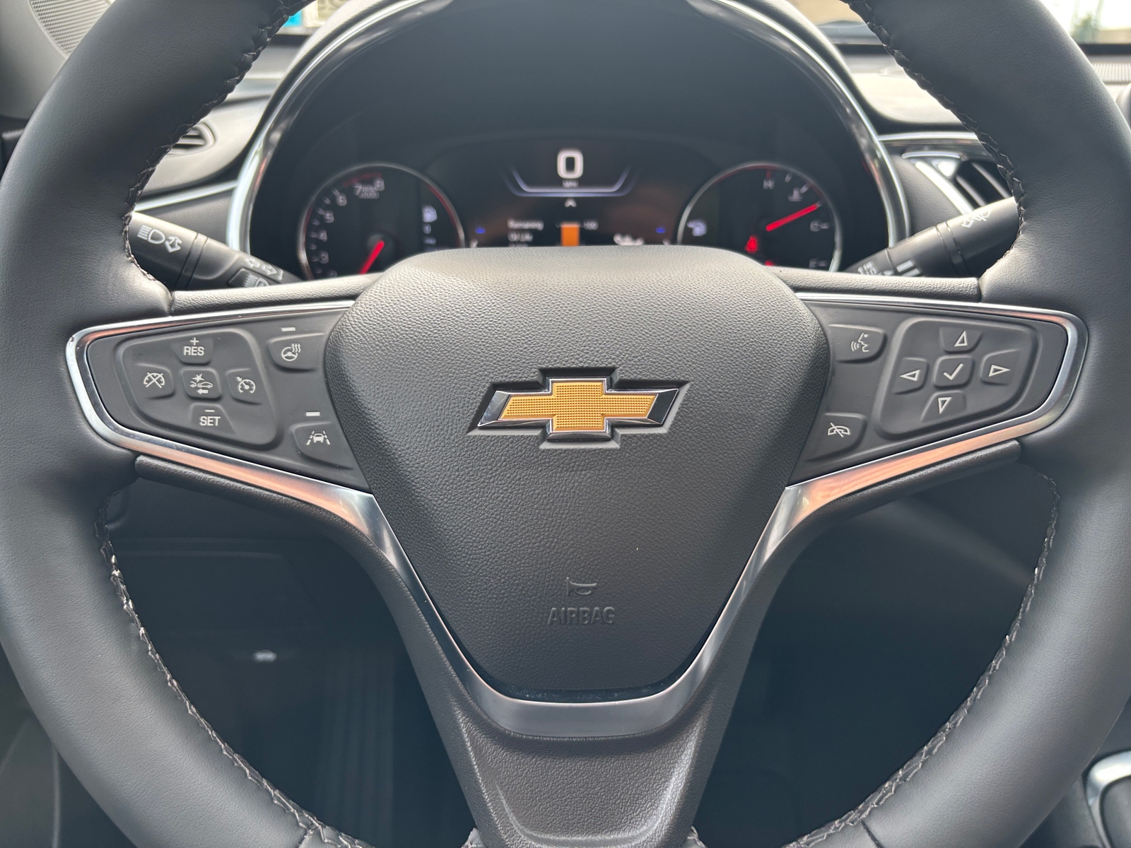 Thumbnail: 2024 Chevrolet Malibu - 4
