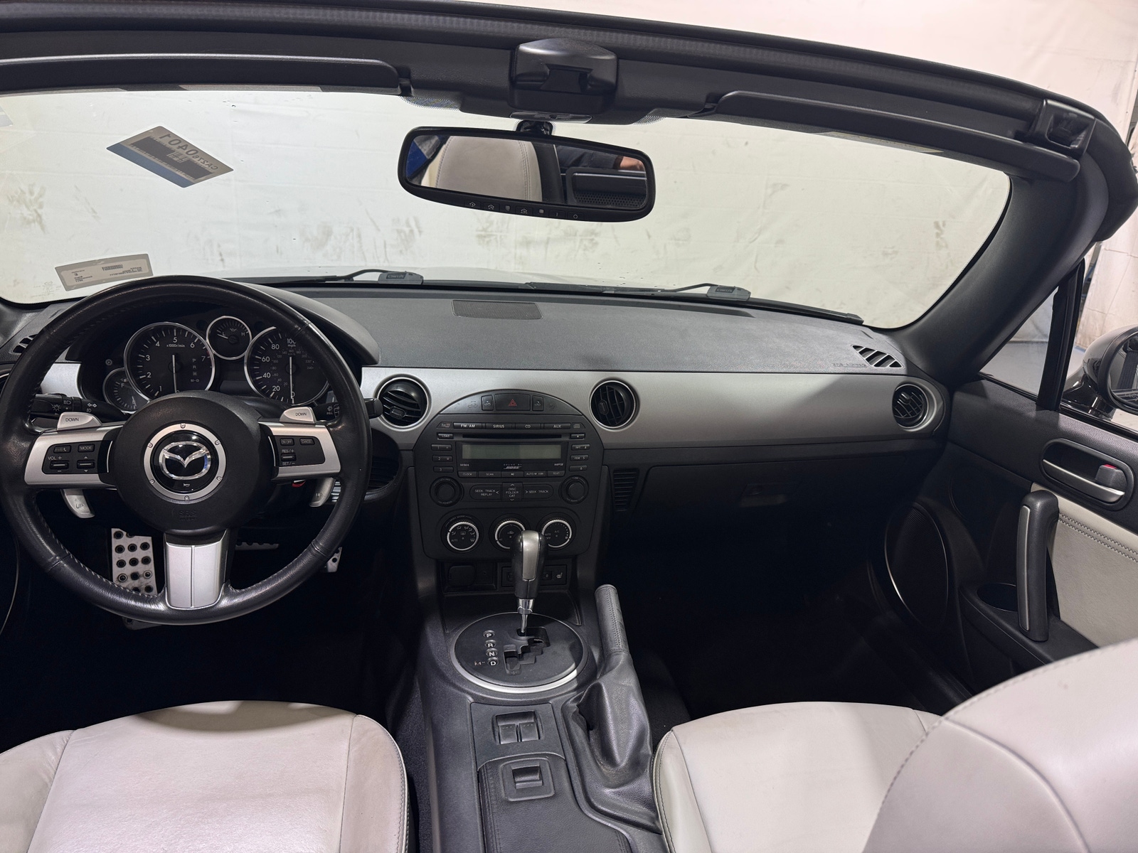 Thumbnail: 2011 Mazda MX-5 Miata - 2